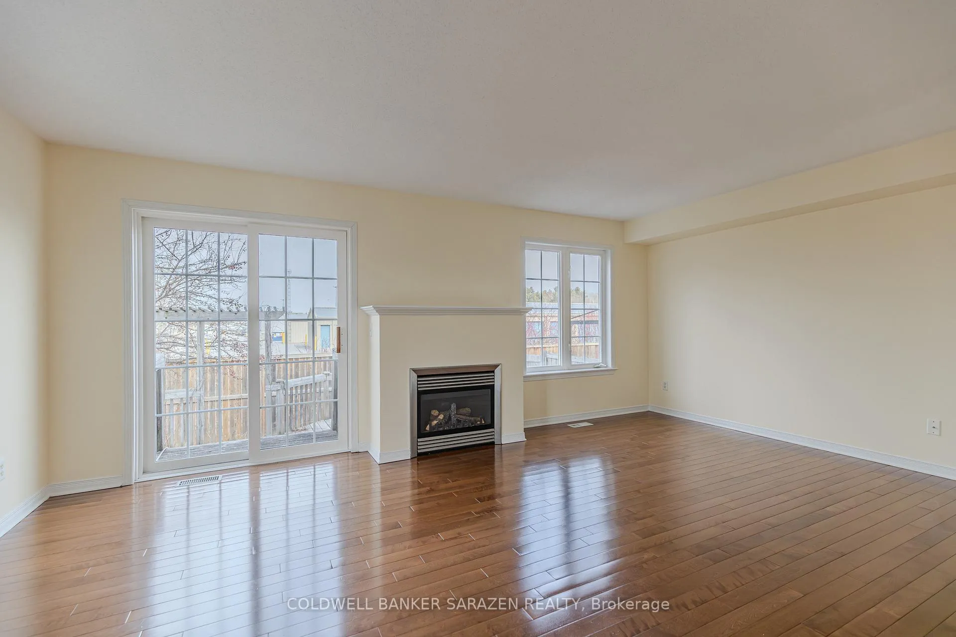 Photo 7 of 486 Wisteria Crescent, Ottawa, Hunt Club — HOMEH