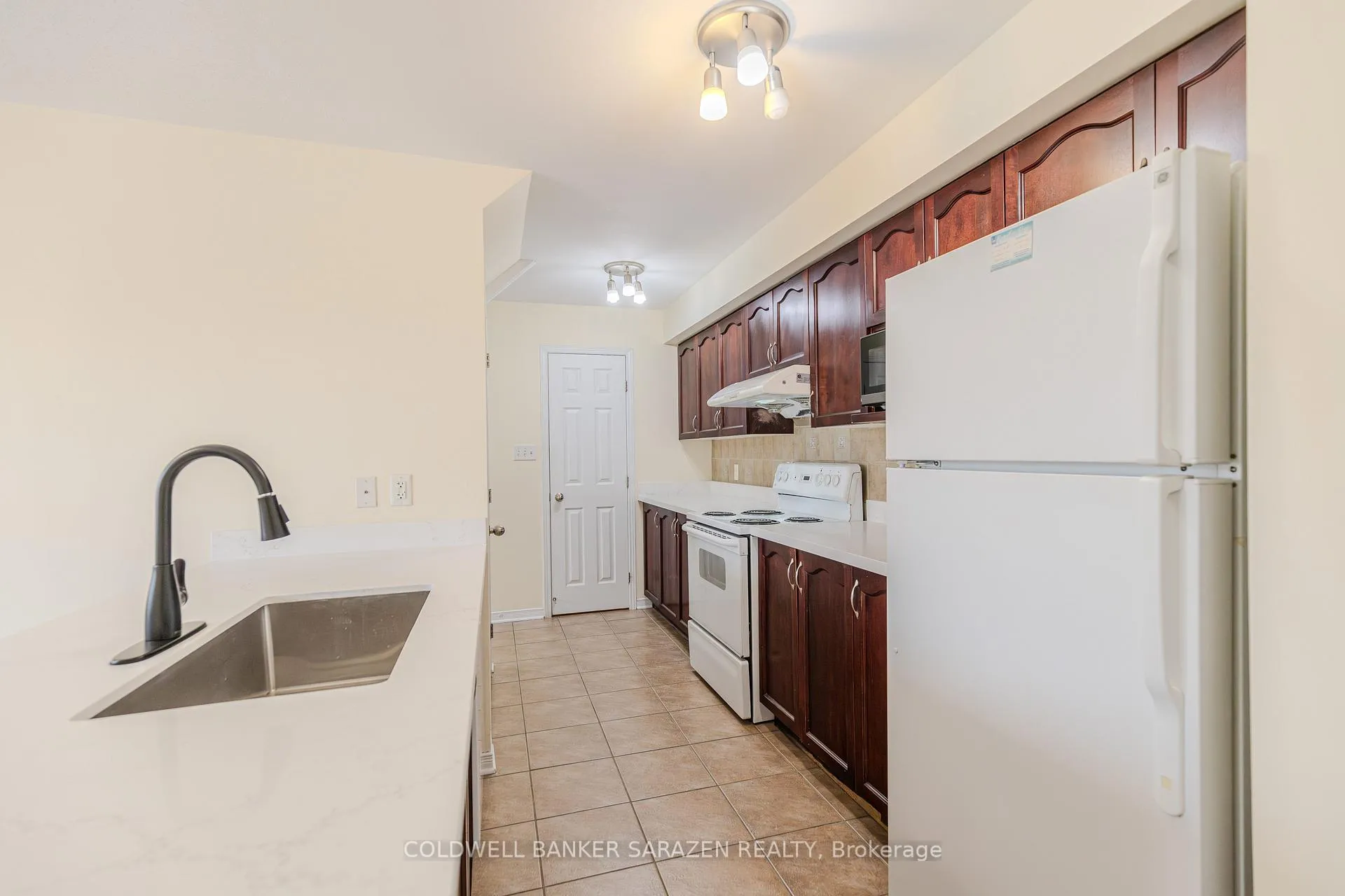 Photo 19 of 486 Wisteria Crescent, Ottawa, Hunt Club — HOMEH