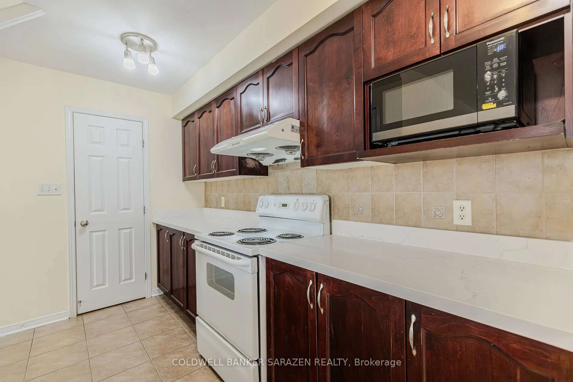 Photo 20 of 486 Wisteria Crescent, Ottawa, Hunt Club — HOMEH