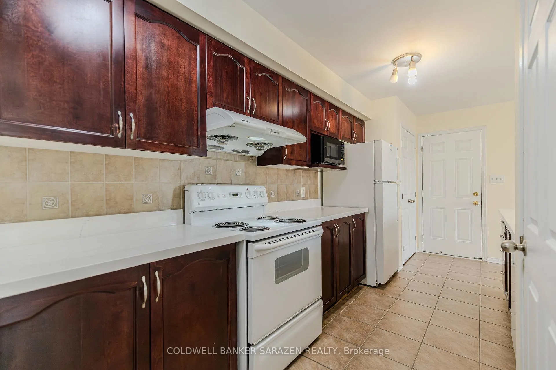 Photo 21 of 486 Wisteria Crescent, Ottawa, Hunt Club — HOMEH