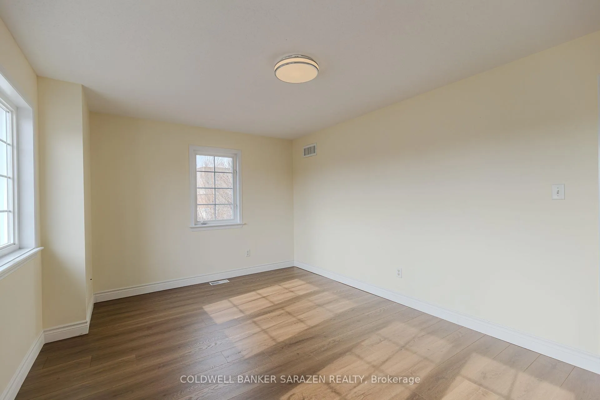 Photo 35 of 486 Wisteria Crescent, Ottawa, Hunt Club — HOMEH
