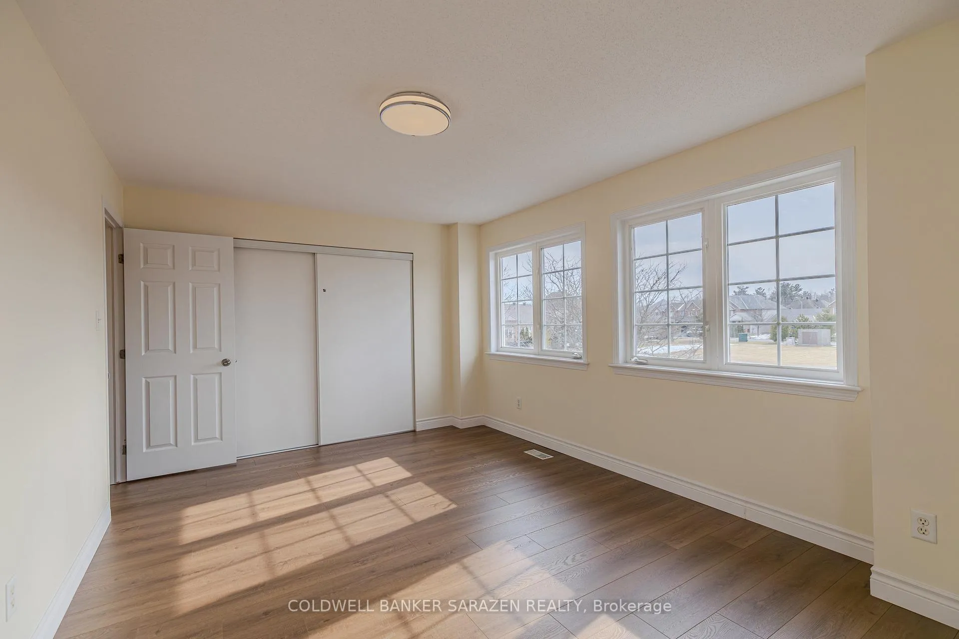 Photo 36 of 486 Wisteria Crescent, Ottawa, Hunt Club — HOMEH