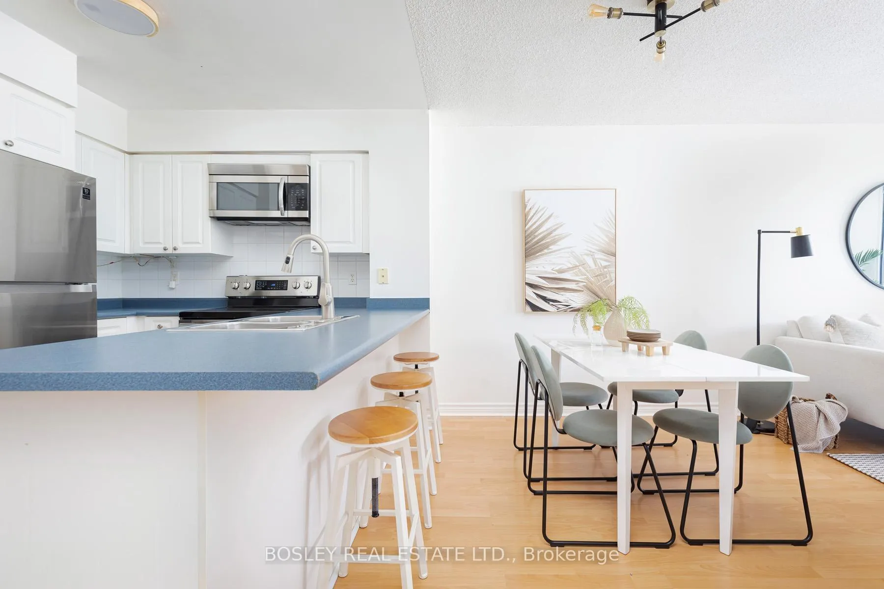 Photo 10 of Unit 308, 225 Merton Street, Toronto, Mount Pleasant West — HOMEH