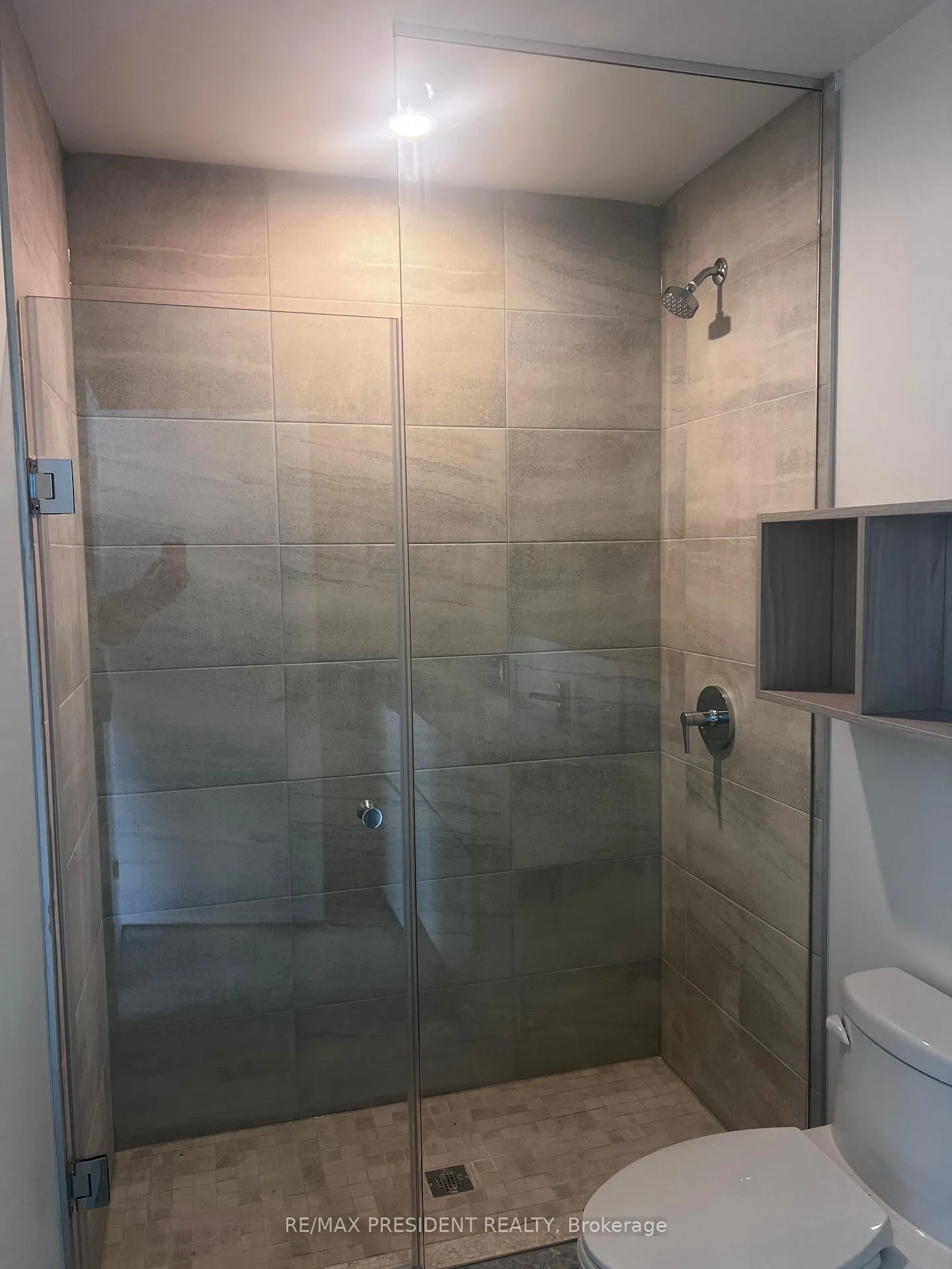 Photo 6 of Unit 2802, 39 Mary Street, Barrie, City Centre — HOMEH