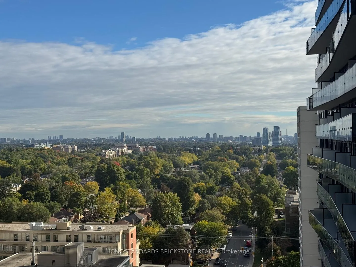Photo 12 of Unit 1503, 99 Broadway Avenue, Toronto, Mount Pleasant West — HOMEH