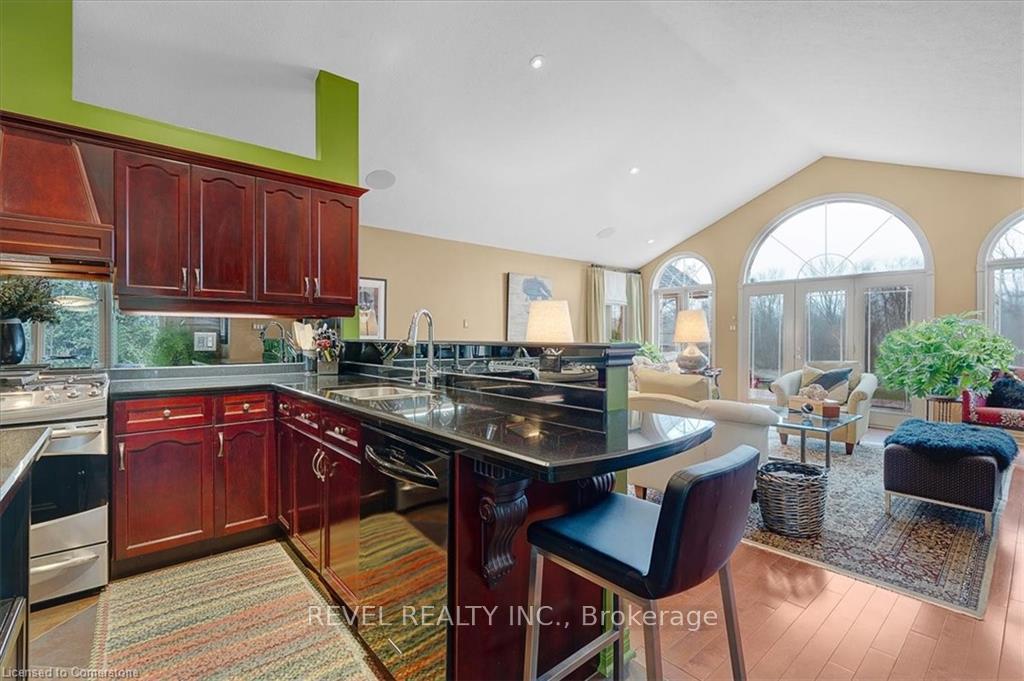 Photo 9 of 10 Kerr Shaver Terrace, Brant, Oakland — HOMEH