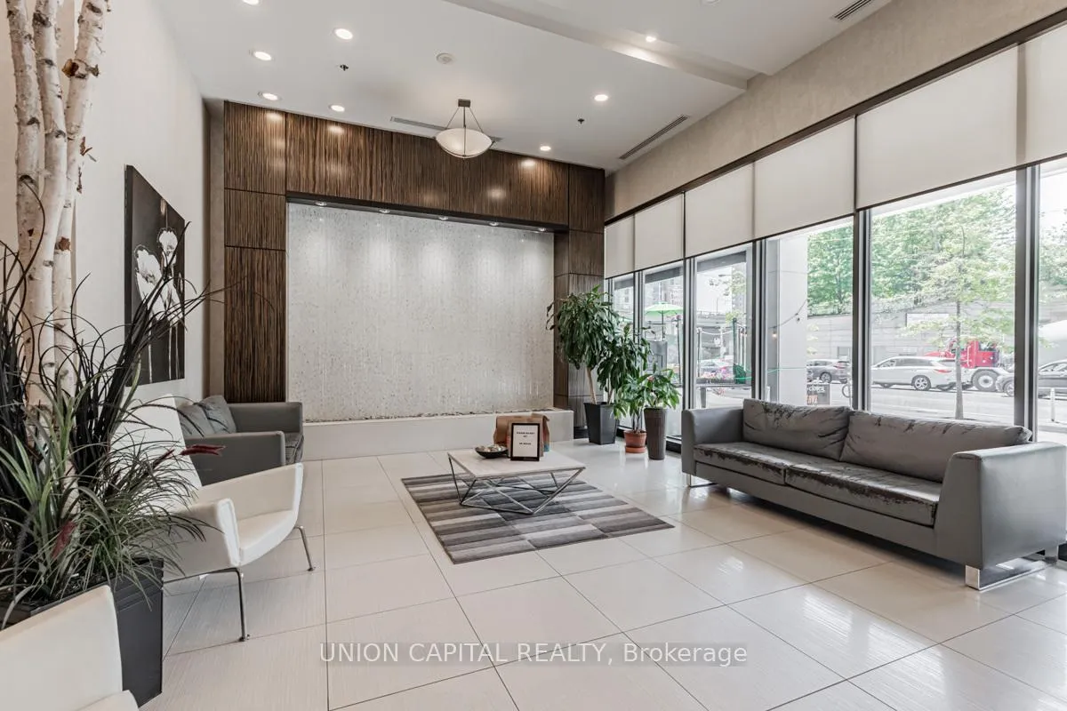 Photo 3 of Unit 1606, 25 Lower Simcoe Street, Toronto, Waterfront Communities — HOMEH