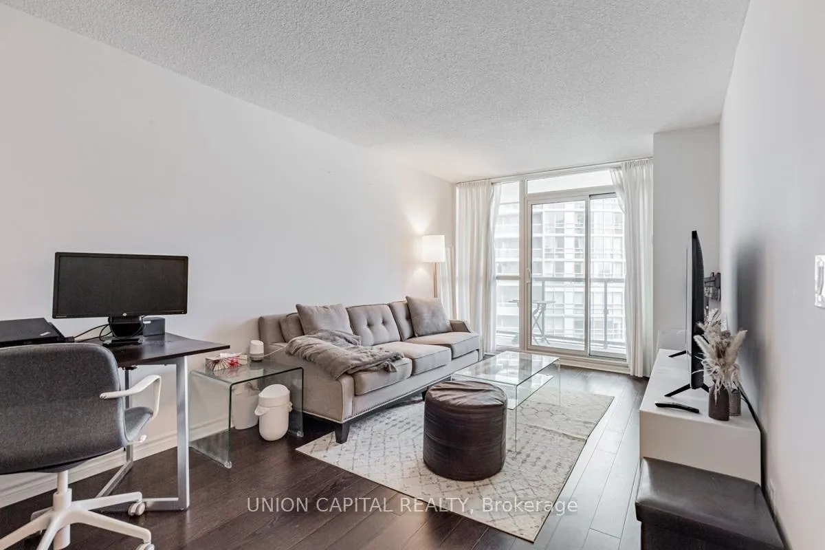 Photo 11 of Unit 1606, 25 Lower Simcoe Street, Toronto, Waterfront Communities — HOMEH