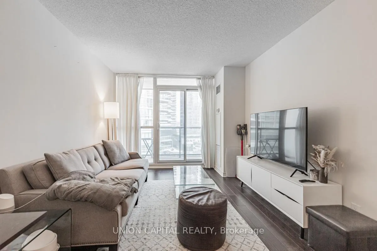 Photo 12 of Unit 1606, 25 Lower Simcoe Street, Toronto, Waterfront Communities — HOMEH
