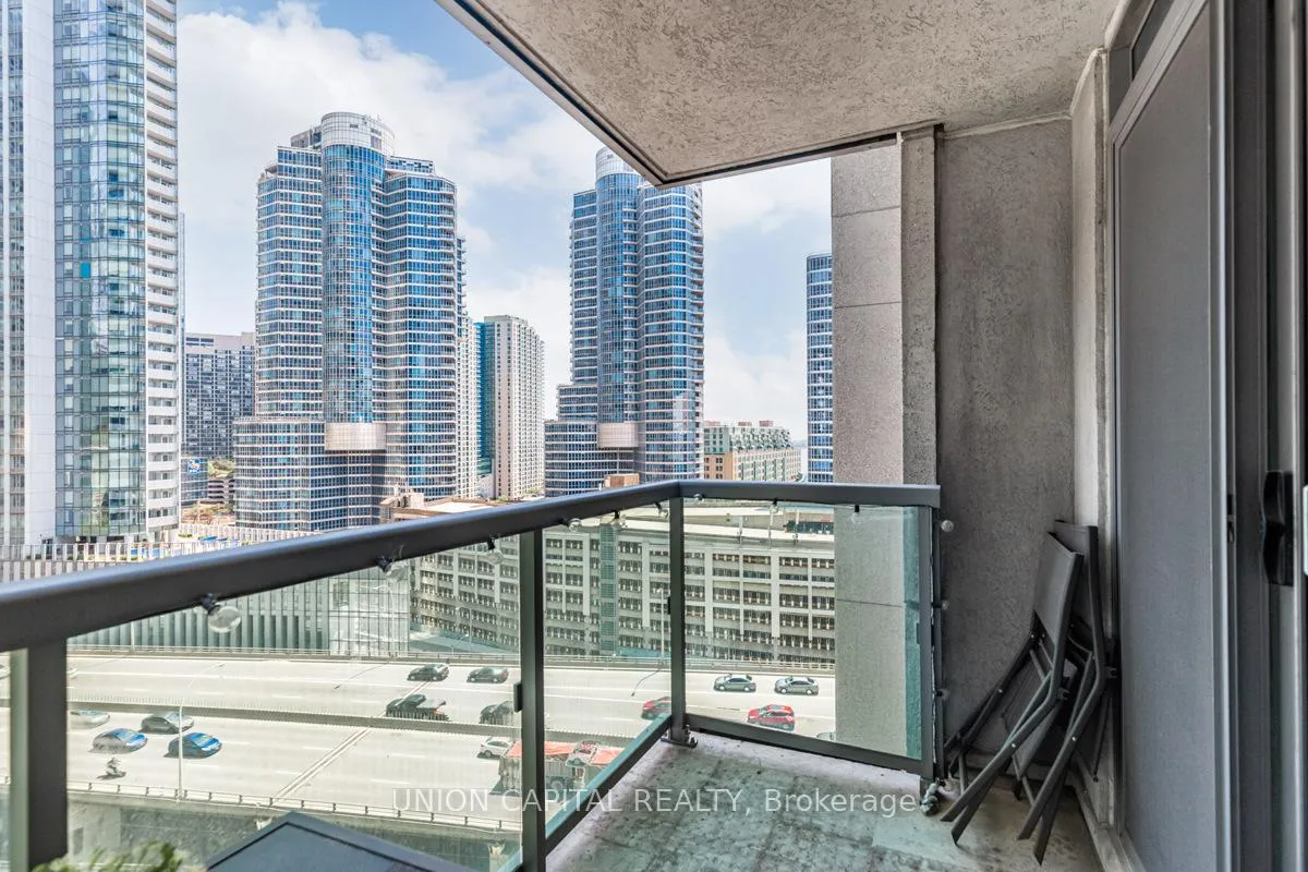 Photo 21 of Unit 1606, 25 Lower Simcoe Street, Toronto, Waterfront Communities — HOMEH