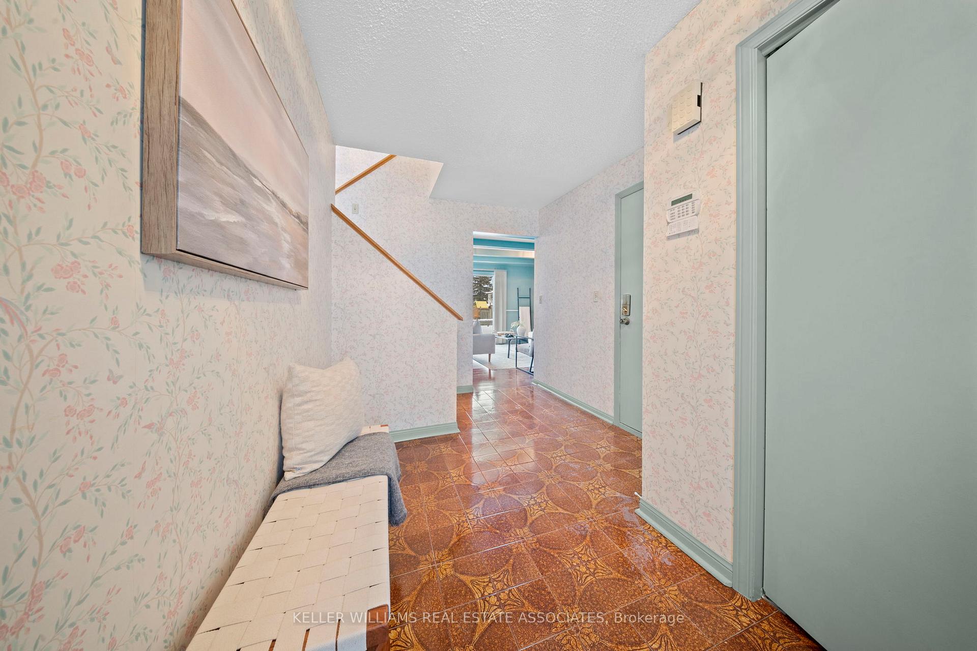 Photo 3 of 749 Northwood Drive, Cobourg — HOMEH