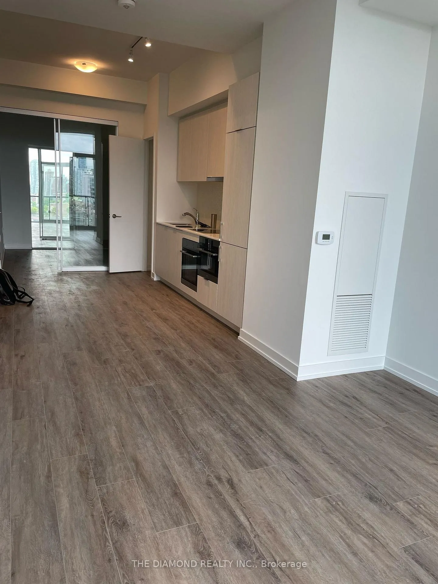 Photo 2 of Unit 1309, 158 Front Street E, Toronto, Moss Park — HOMEH