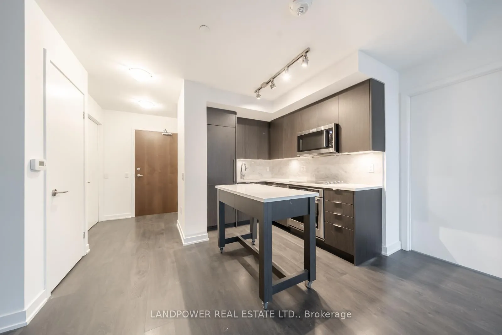 Photo 6 of Unit 741, 38 Iannuzzi Street, Toronto, Niagara — HOMEH