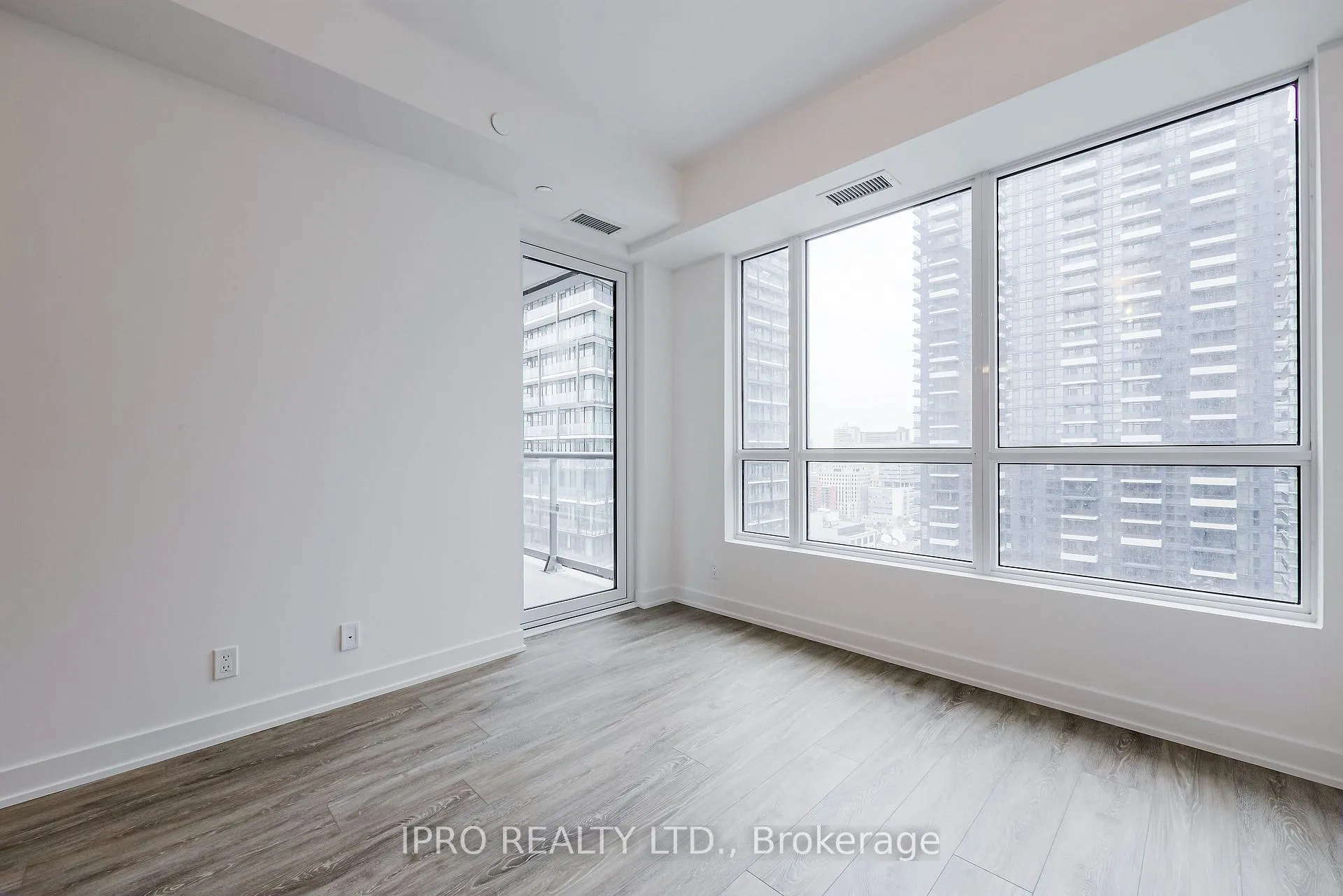 Photo 7 of Unit 2503, 108 Peter Street, Toronto, Waterfront Communities — HOMEH