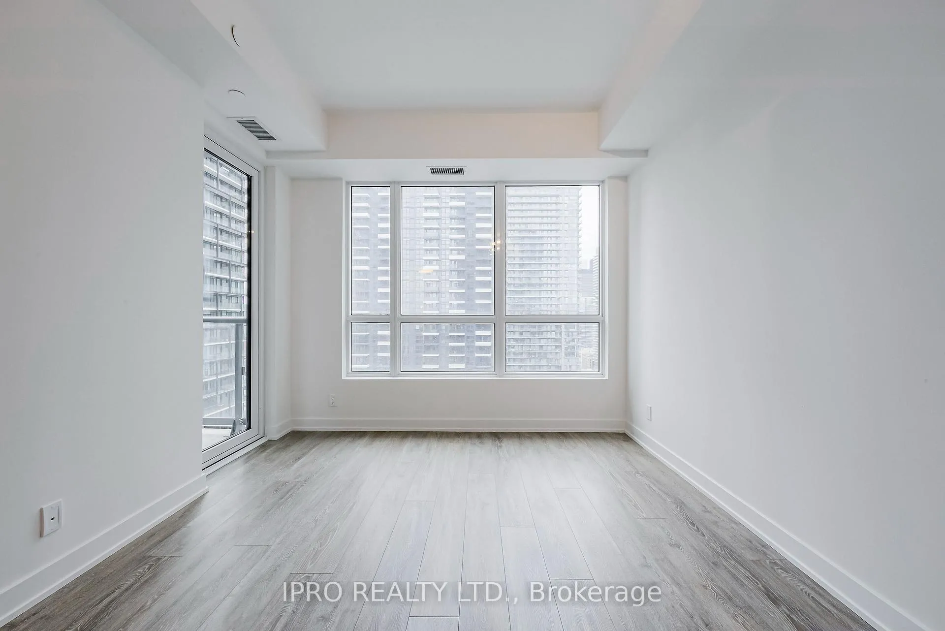 Photo 12 of Unit 2503, 108 Peter Street, Toronto, Waterfront Communities — HOMEH