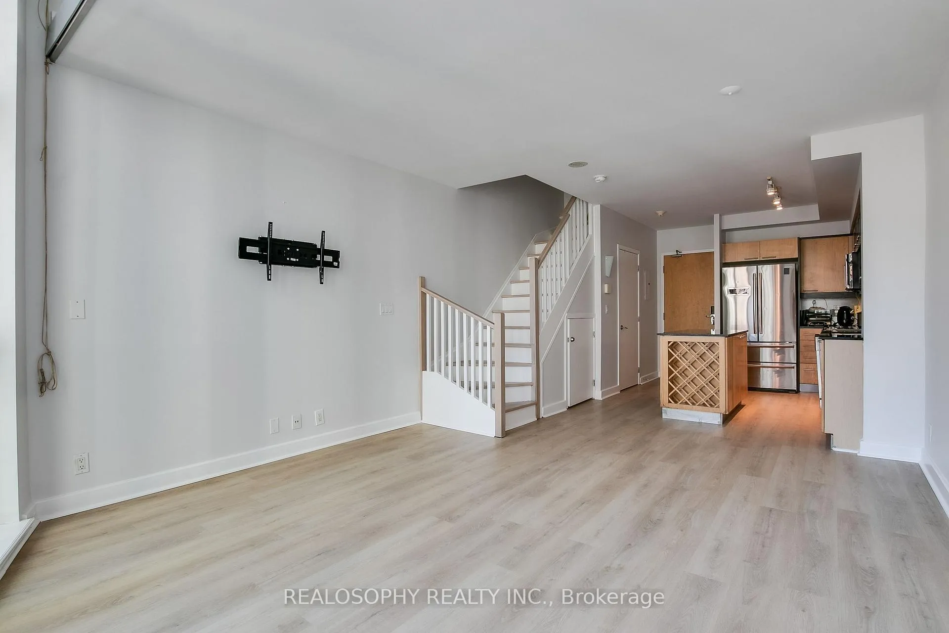 Photo 7 of Unit 1306, 36 Blue Jays Way, Toronto, Waterfront Communities — HOMEH