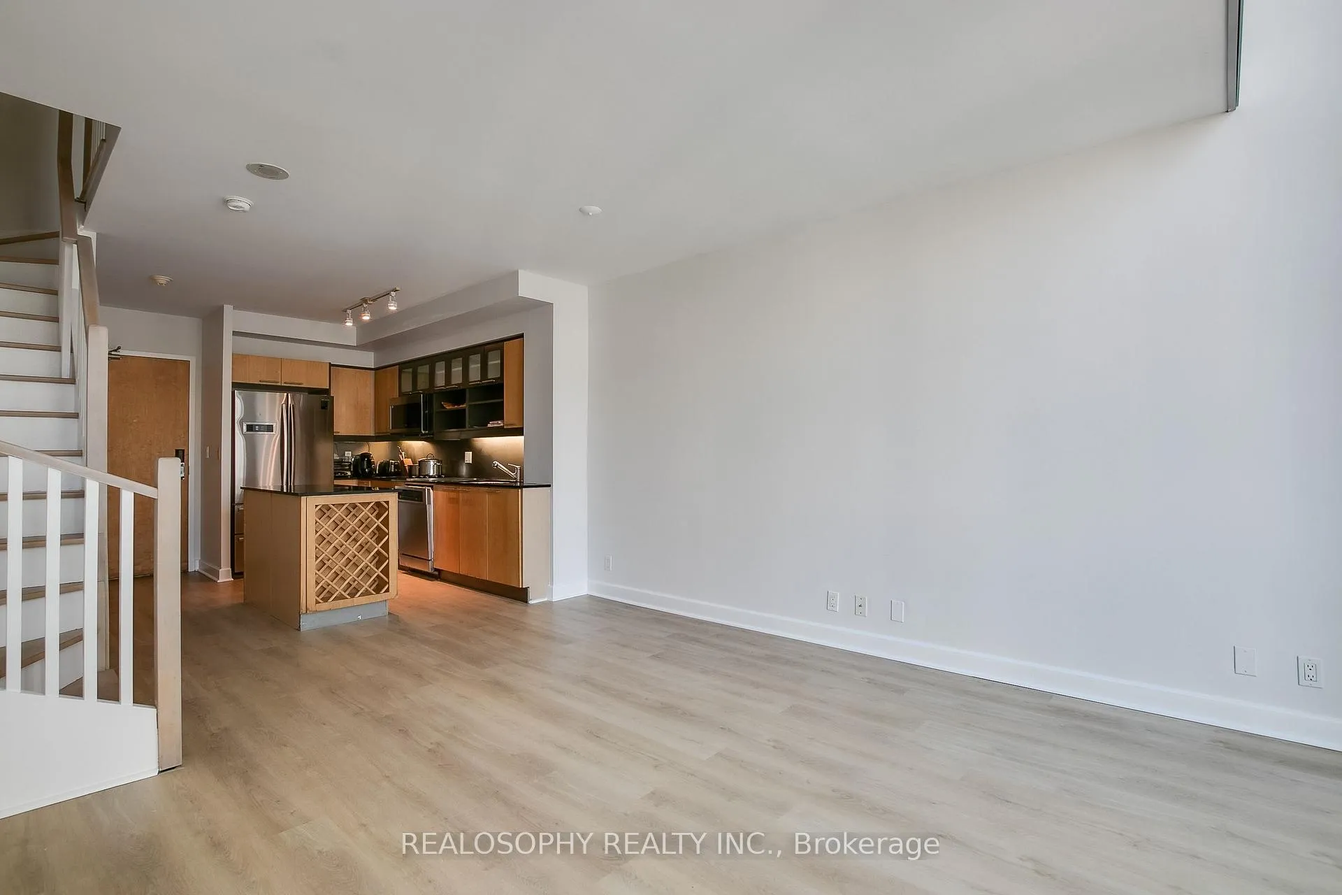 Photo 8 of Unit 1306, 36 Blue Jays Way, Toronto, Waterfront Communities — HOMEH
