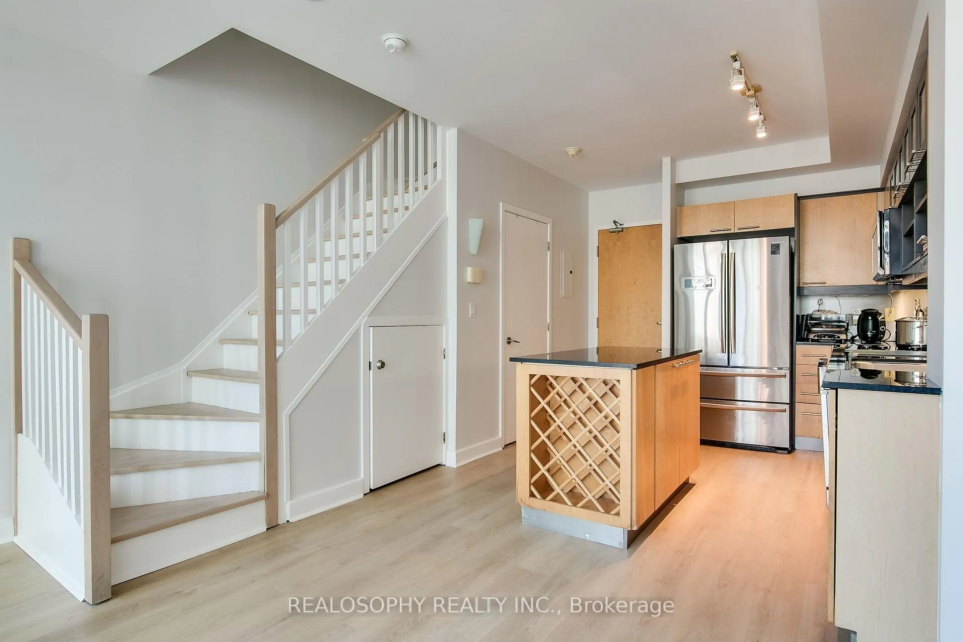 Photo 10 of Unit 1306, 36 Blue Jays Way, Toronto, Waterfront Communities — HOMEH