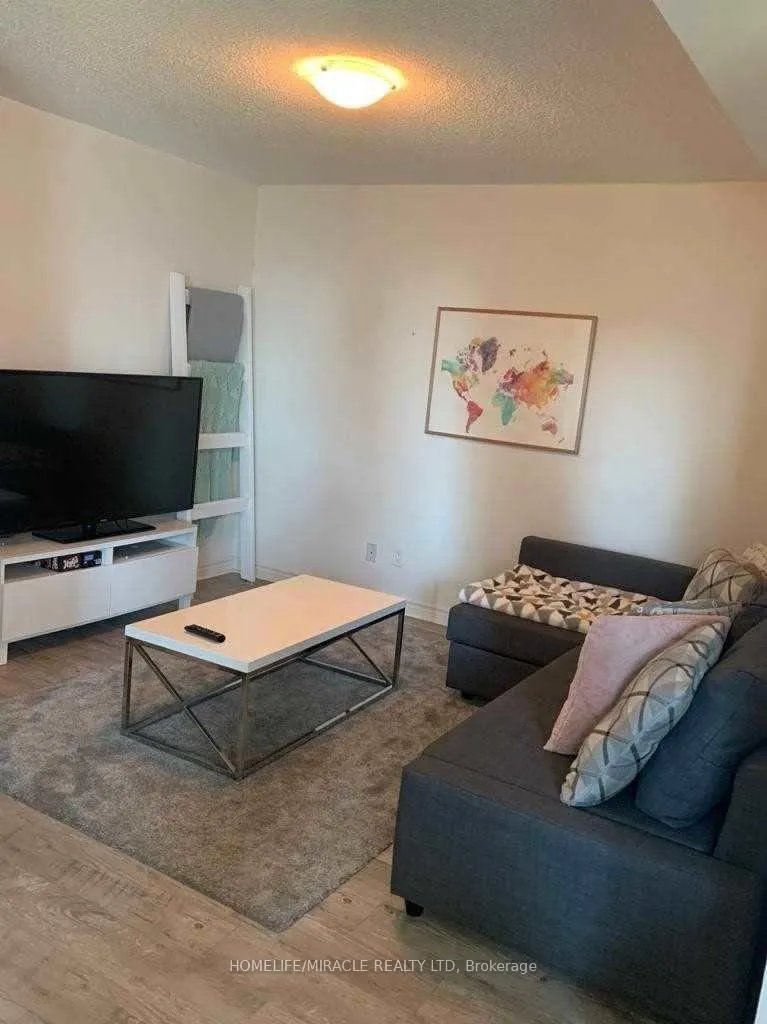 Photo 5 of Unit 901, 25 Lower Simcoe Street, Toronto, Waterfront Communities — HOMEH