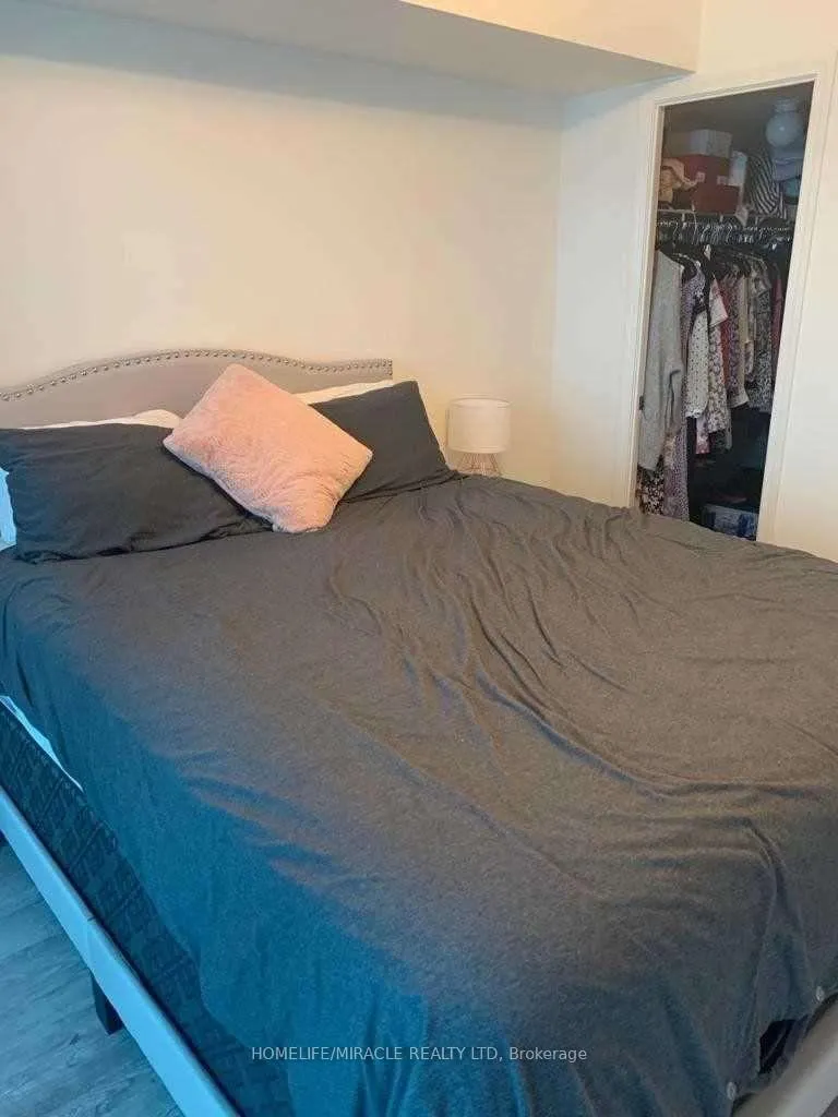 Photo 15 of Unit 901, 25 Lower Simcoe Street, Toronto, Waterfront Communities — HOMEH