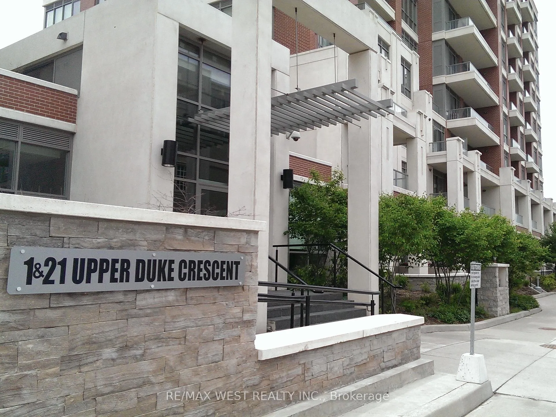 Photo 2 of Unit 409A, 1 Upper Duke Crescent, Markham, Unionville — HOMEH