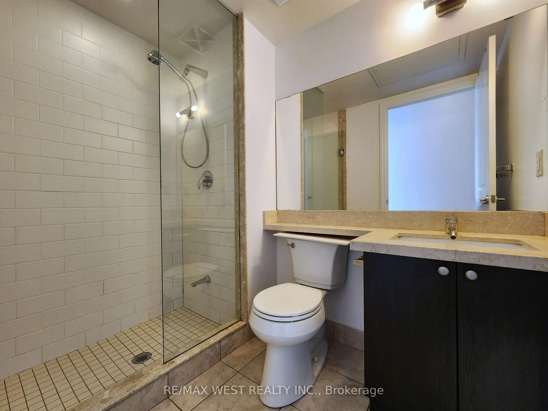 Photo 16 of Unit 409A, 1 Upper Duke Crescent, Markham, Unionville — HOMEH
