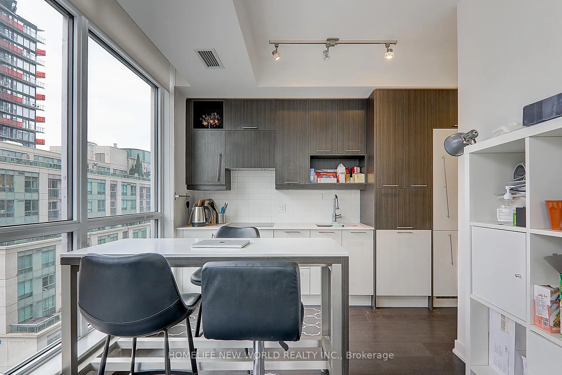 Photo 10 of Unit 1109, 199 Richmond Street W, Toronto, Waterfront Communities — HOMEH
