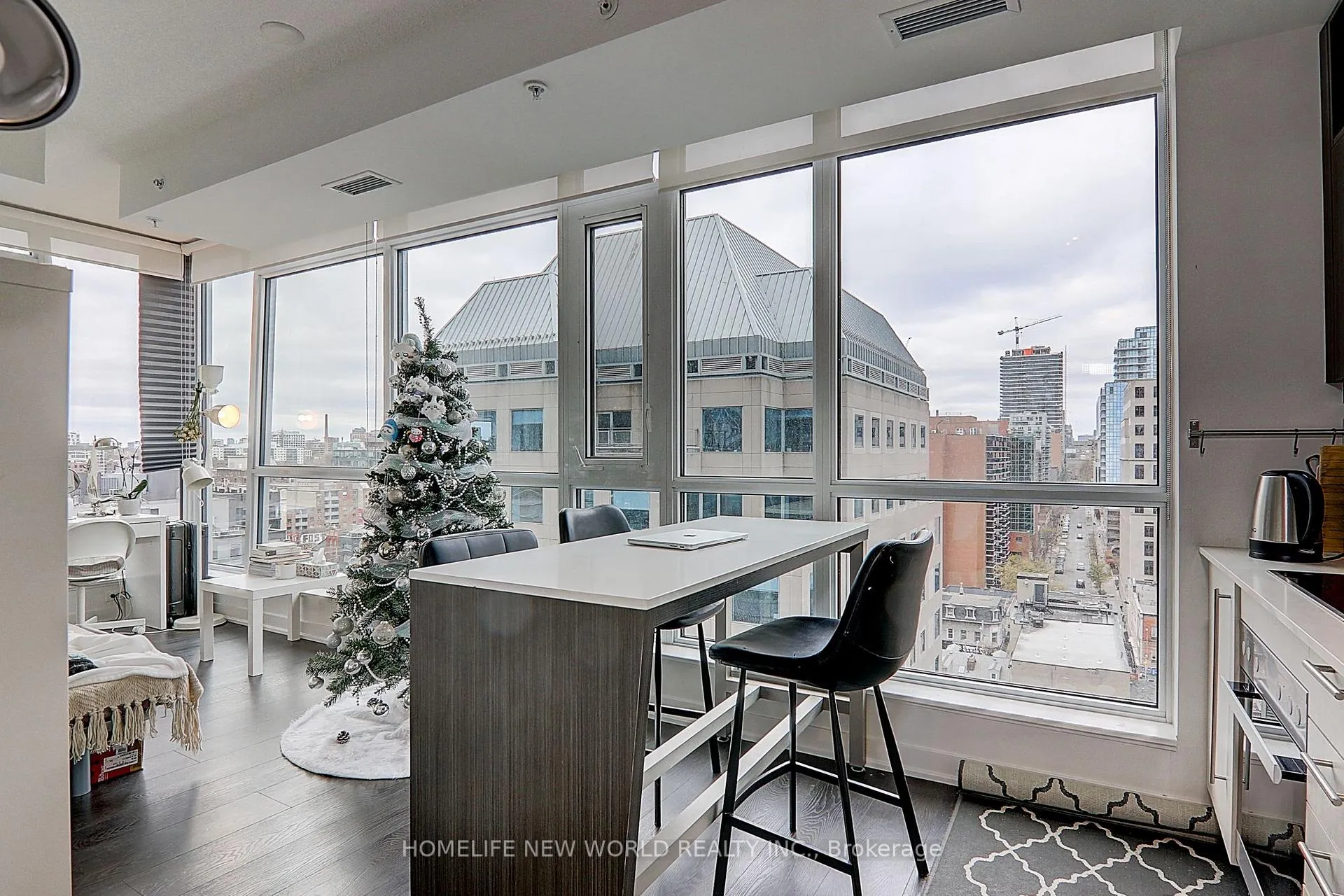 Photo 14 of Unit 1109, 199 Richmond Street W, Toronto, Waterfront Communities — HOMEH