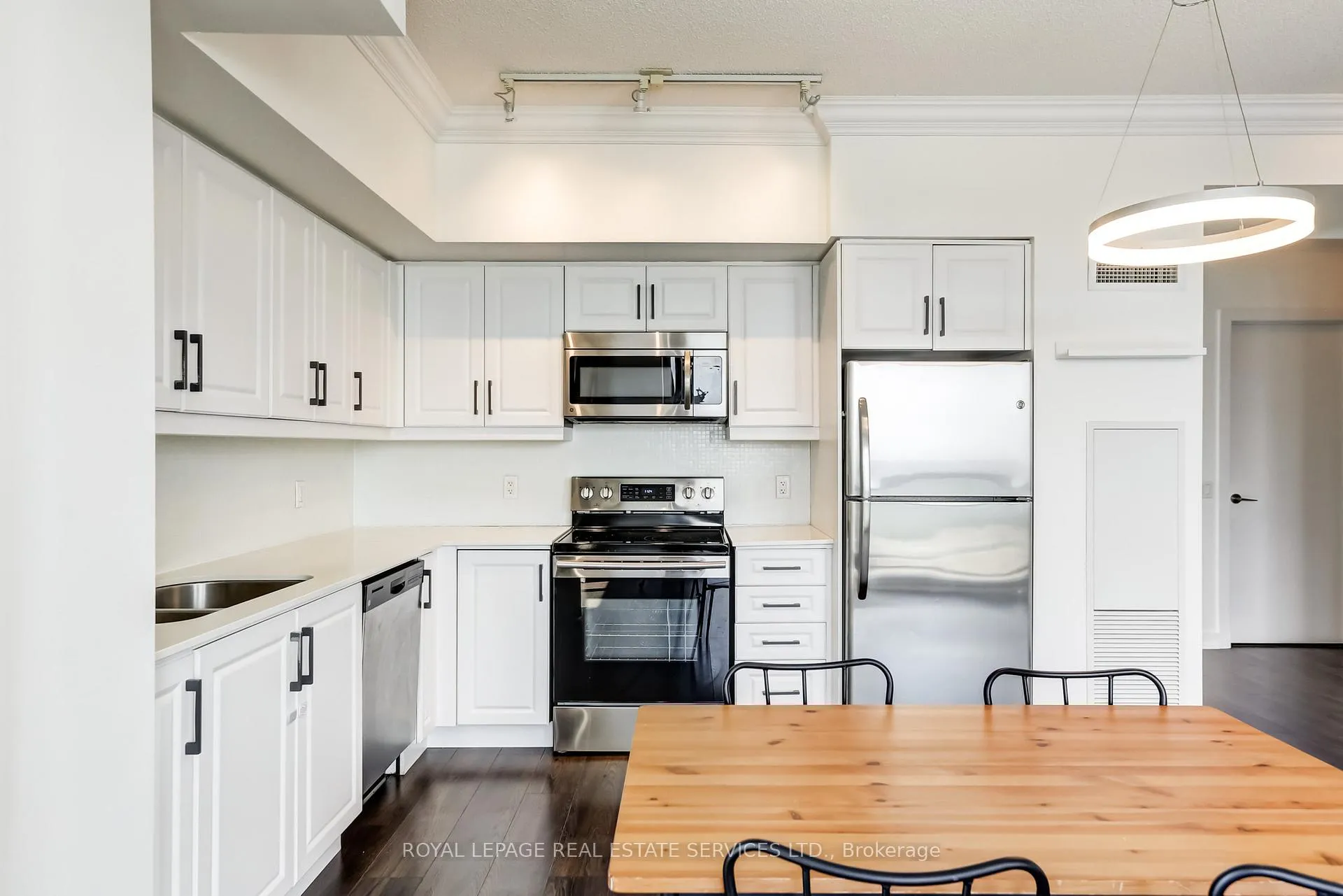 Photo 16 of Unit 3907, 2220 Lakeshore Boulevard W, Etobicoke, Mimico — HOMEH