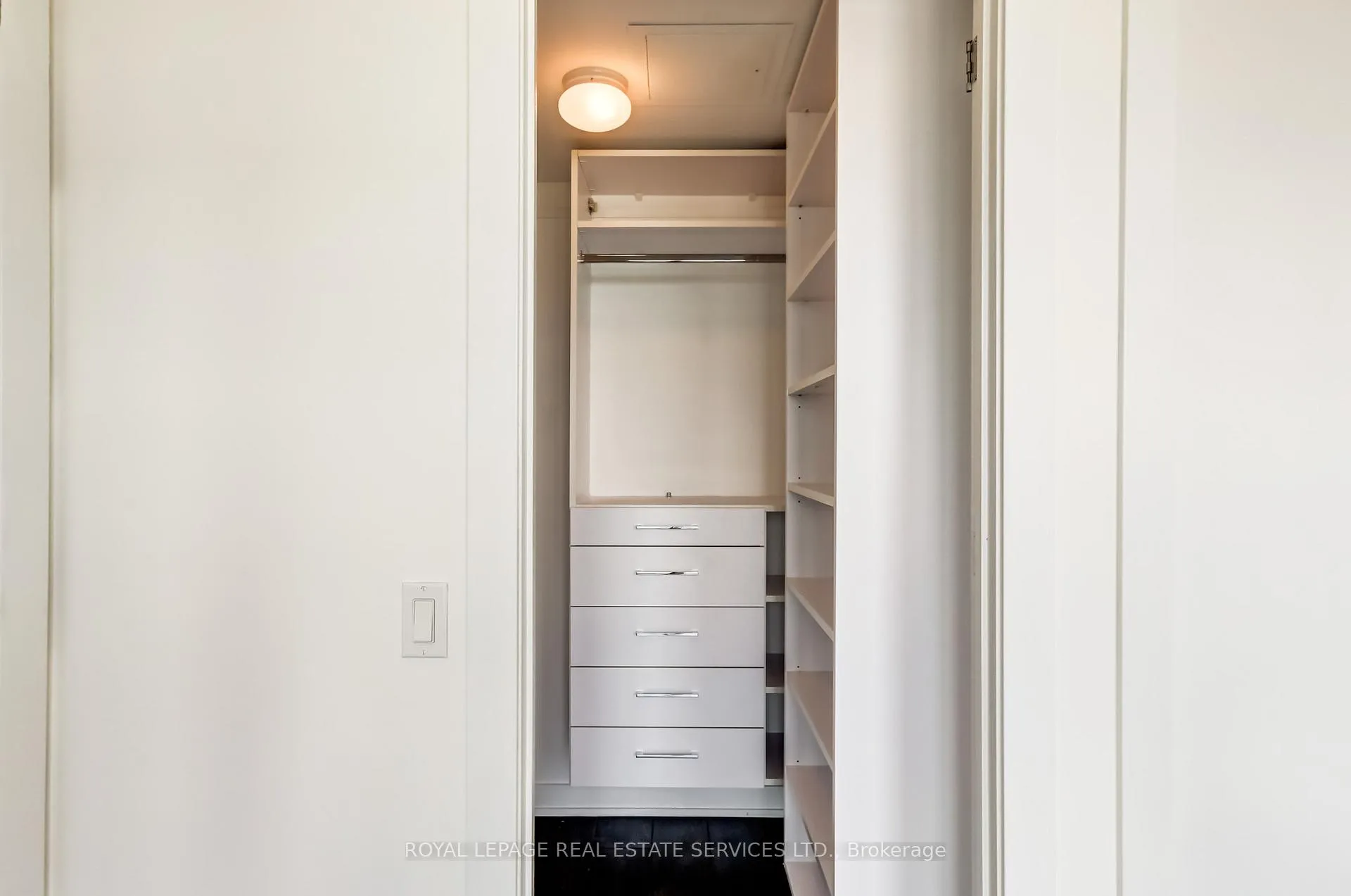 Photo 20 of Unit 3907, 2220 Lakeshore Boulevard W, Etobicoke, Mimico — HOMEH