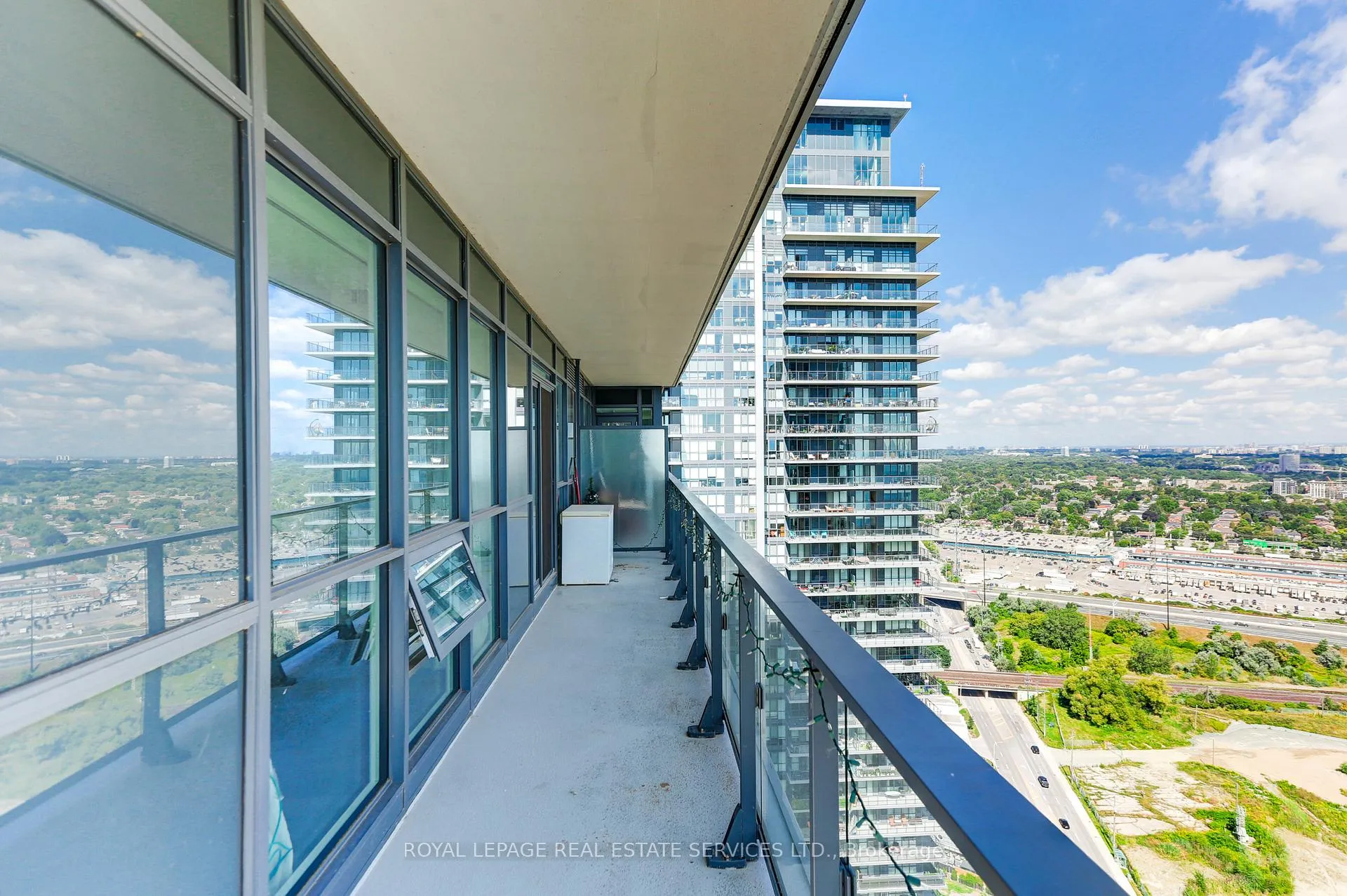 Photo 31 of Unit 3907, 2220 Lakeshore Boulevard W, Etobicoke, Mimico — HOMEH