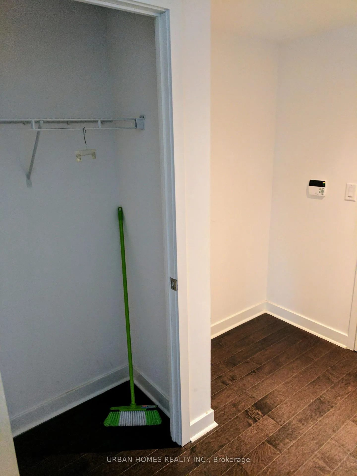 Photo 8 of Unit 1605, 58 Orchard View Boulevard, Toronto, Yonge-Eglinton — HOMEH