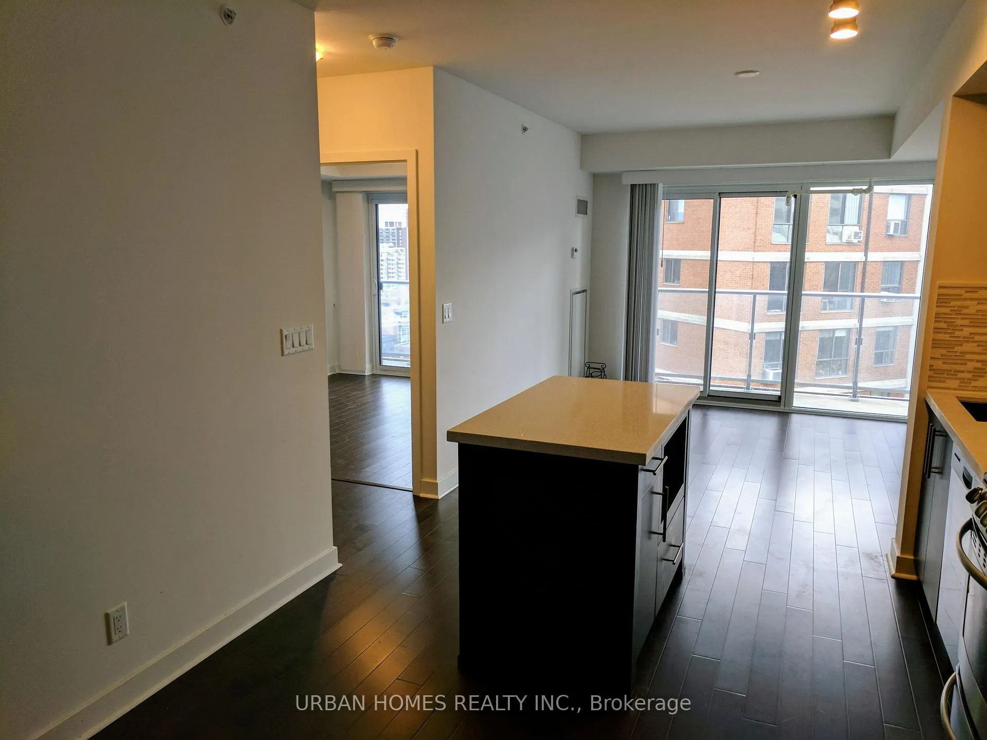 Photo 9 of Unit 1605, 58 Orchard View Boulevard, Toronto, Yonge-Eglinton — HOMEH