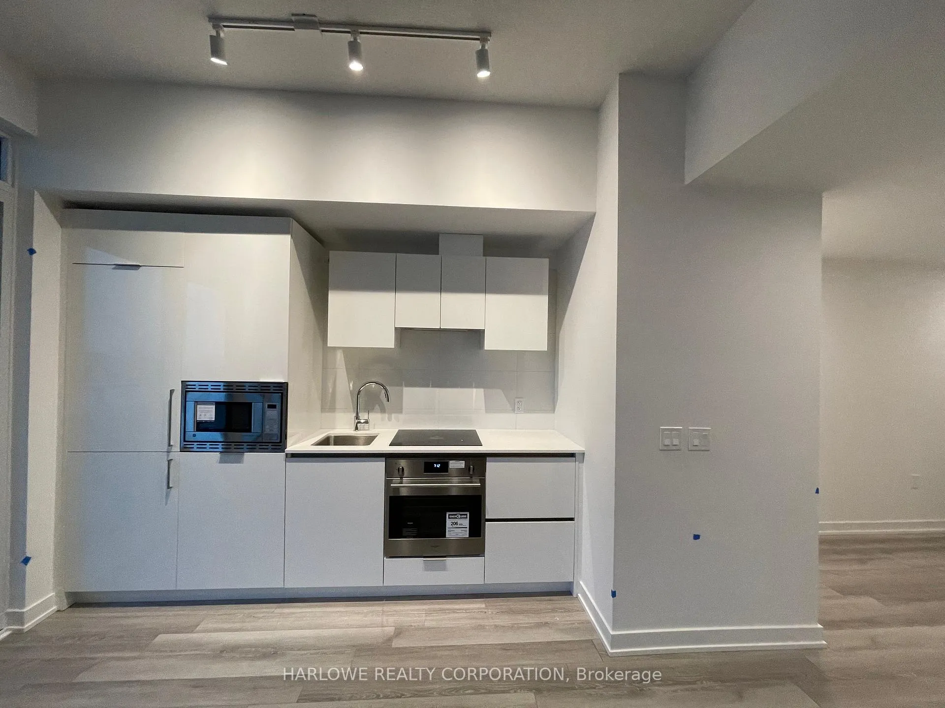 Photo 1 of Unit 2120, 230 Simcoe Street, Toronto, Kensington-Chinatown — HOMEH