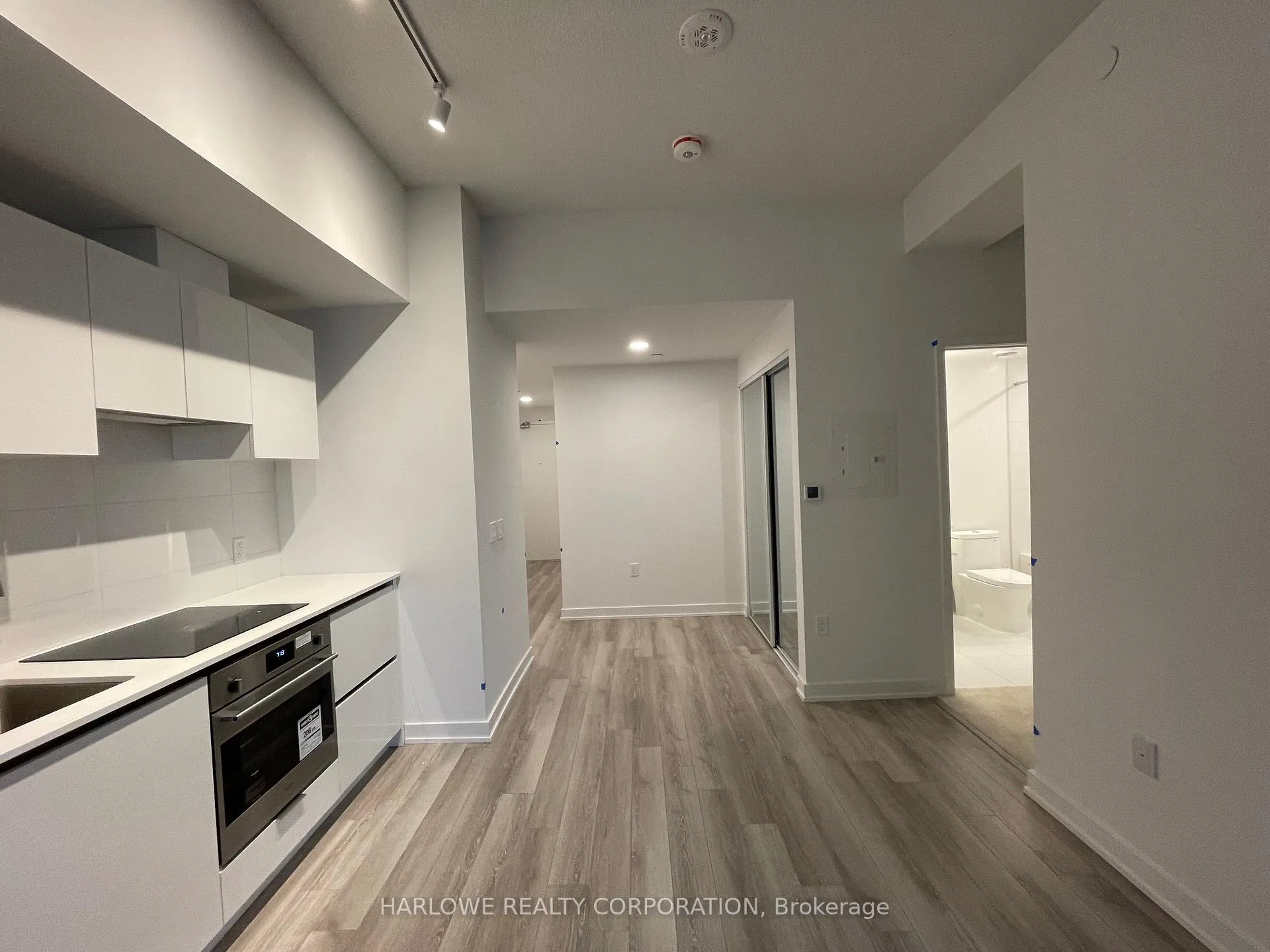 Photo 2 of Unit 2120, 230 Simcoe Street, Toronto, Kensington-Chinatown — HOMEH