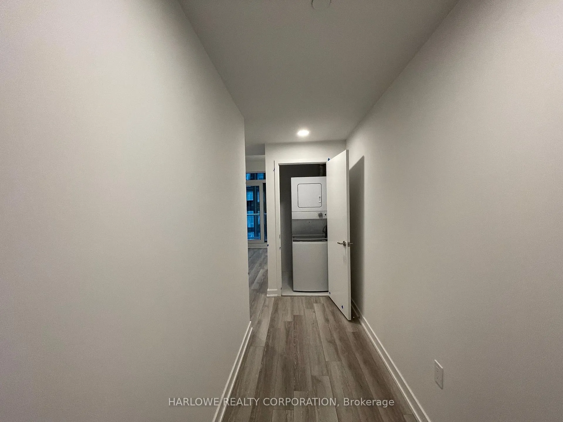 Photo 4 of Unit 2120, 230 Simcoe Street, Toronto, Kensington-Chinatown — HOMEH