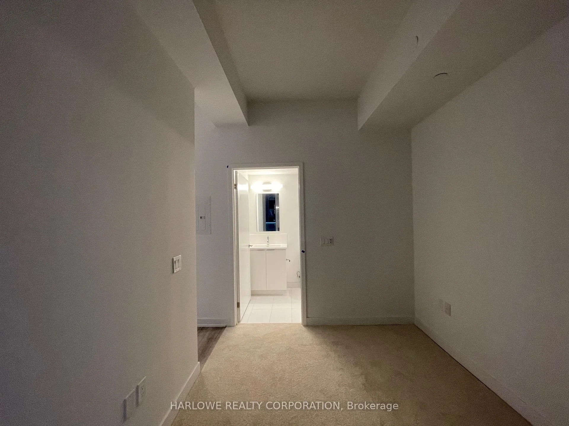 Photo 7 of Unit 2120, 230 Simcoe Street, Toronto, Kensington-Chinatown — HOMEH