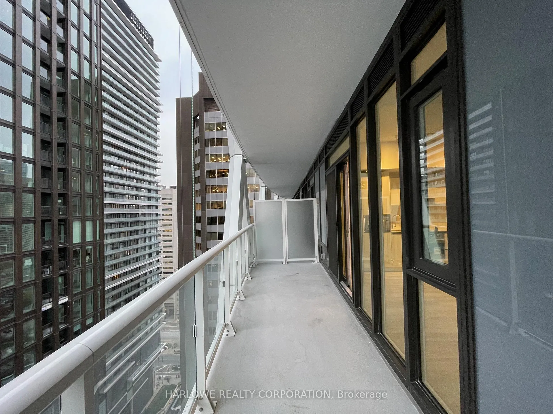 Photo 10 of Unit 2120, 230 Simcoe Street, Toronto, Kensington-Chinatown — HOMEH