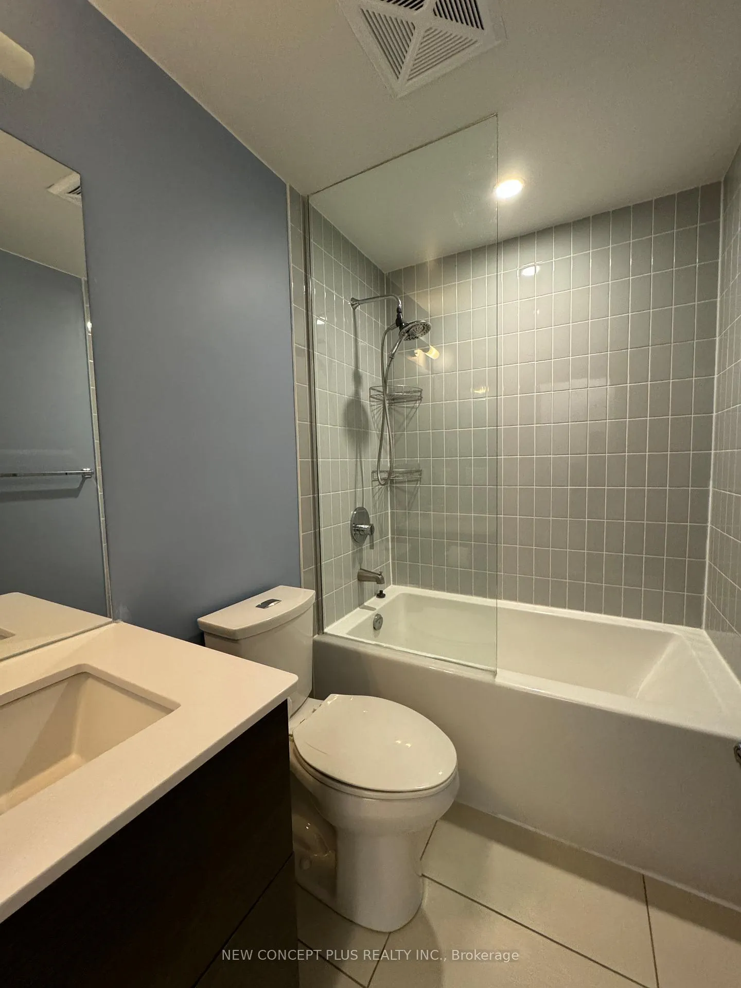 Photo 8 of Unit 2406, 210 Simcoe Street, Toronto, Kensington-Chinatown — HOMEH