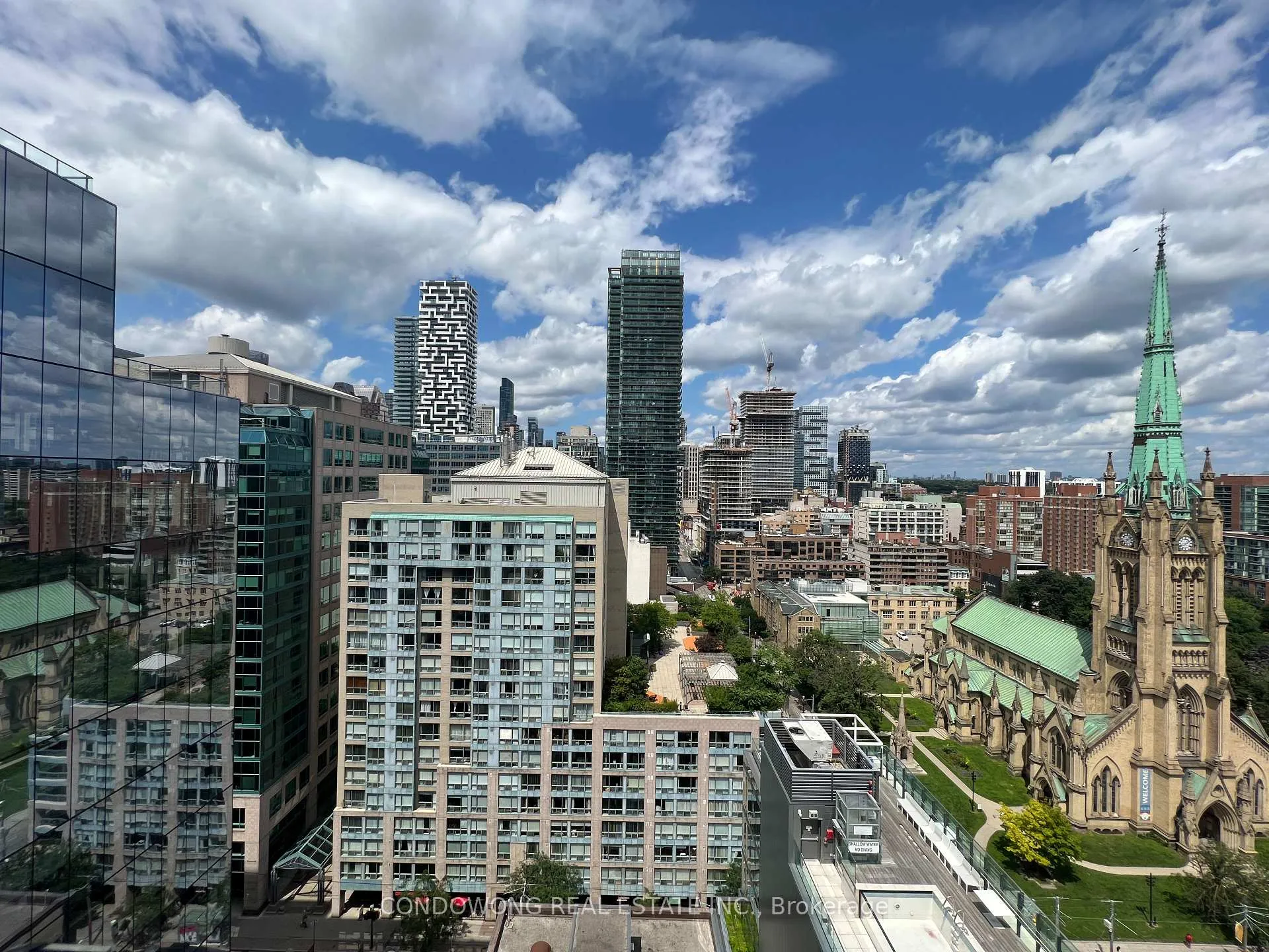 Photo 10 of Unit 1701, 60 Colborne Street, Toronto, Church-Yonge Corridor — HOMEH