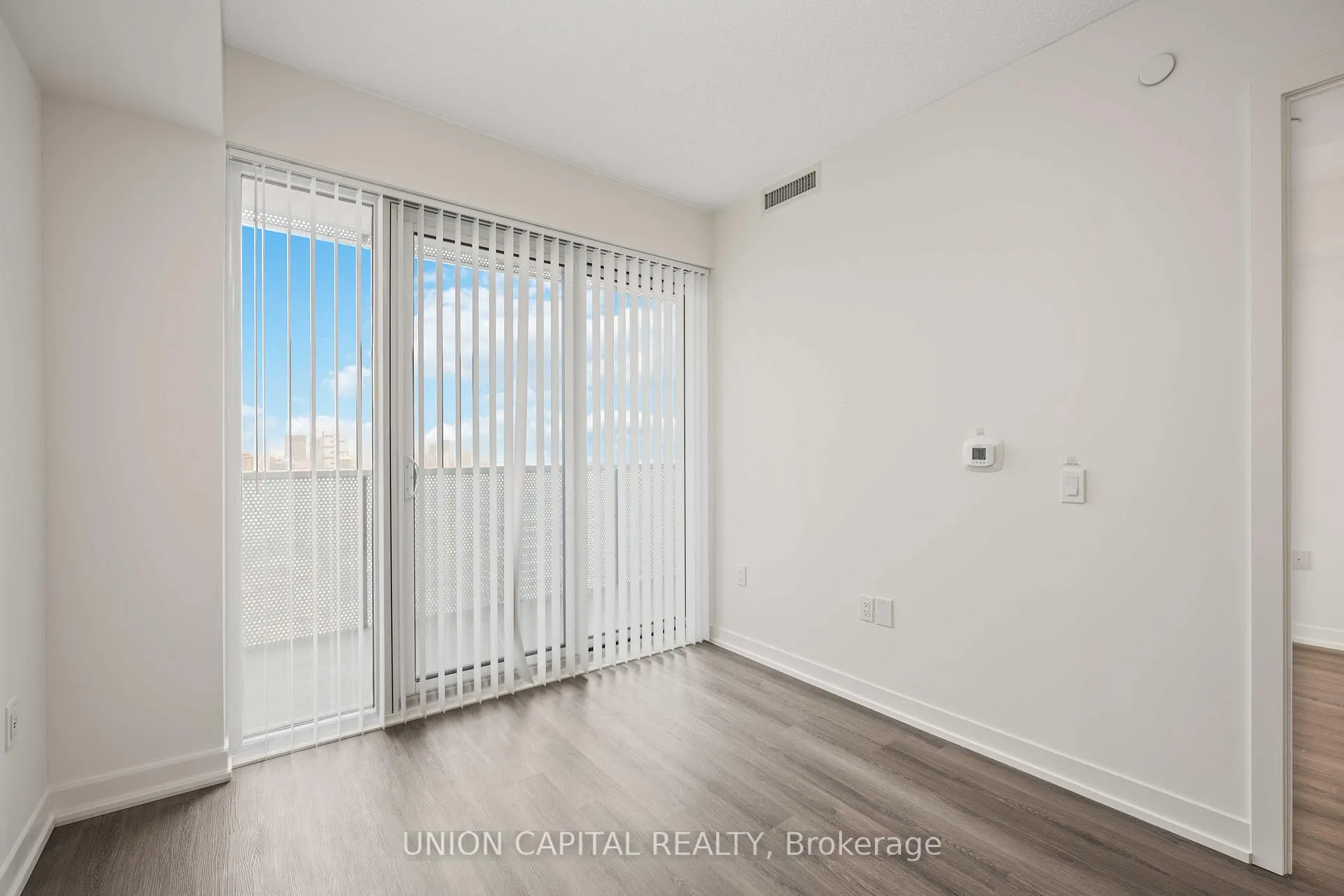 Photo 9 of Unit 4701, 138 Downes Street, Toronto, Waterfront Communities — HOMEH