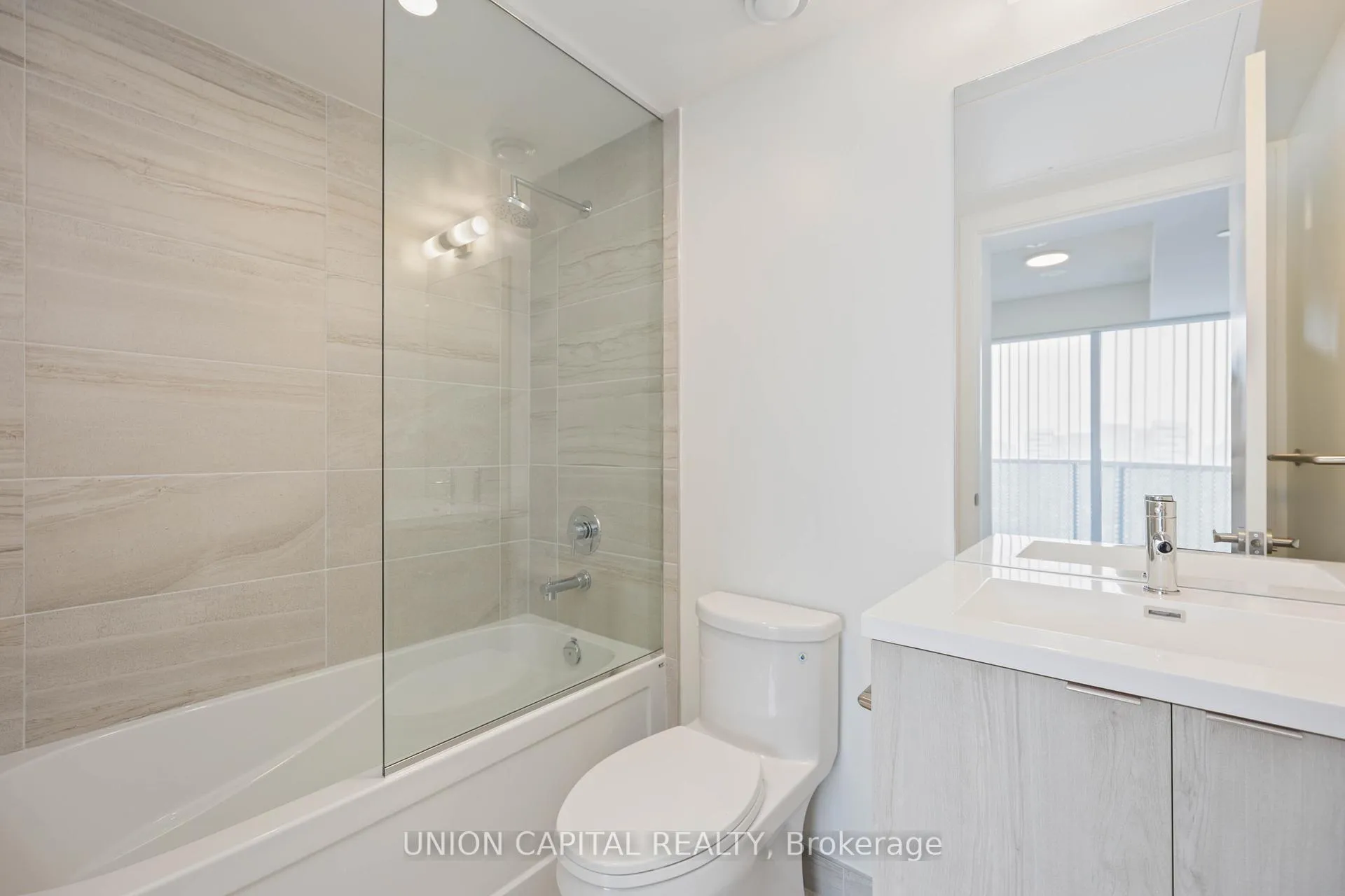 Photo 15 of Unit 4701, 138 Downes Street, Toronto, Waterfront Communities — HOMEH