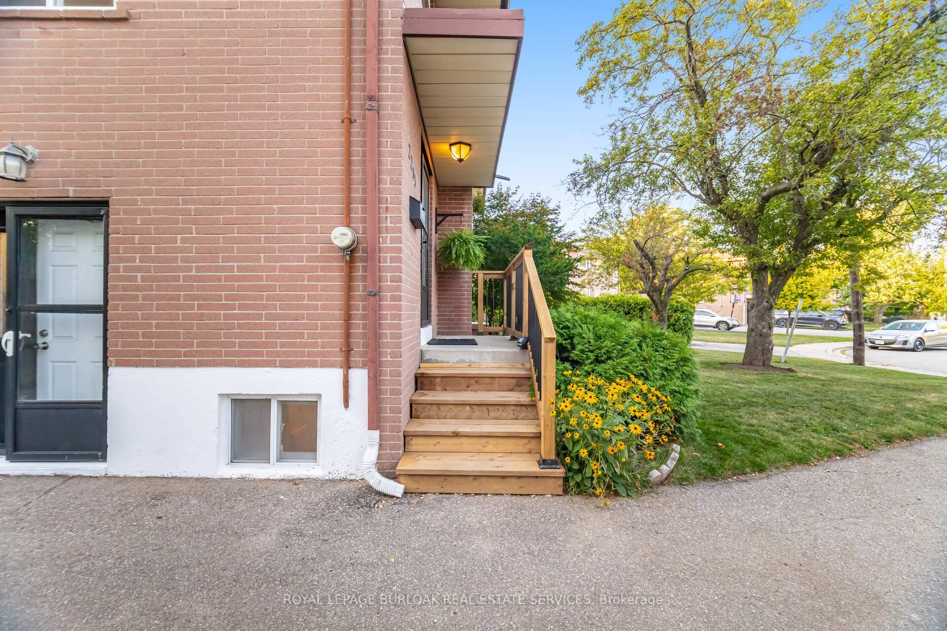 Photo 4 of 2295 Barclay Road, Burlington, Brant — HOMEH