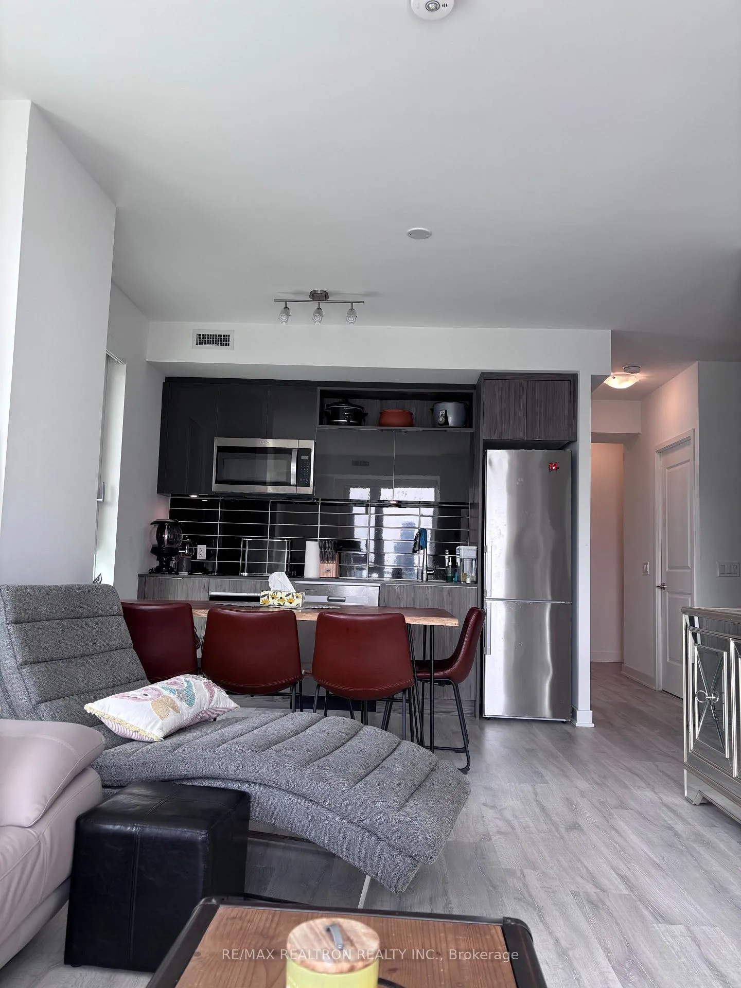 Photo 4 of Unit 4210, 100 Dalhousie Street, Toronto, Church-Yonge Corridor — HOMEH