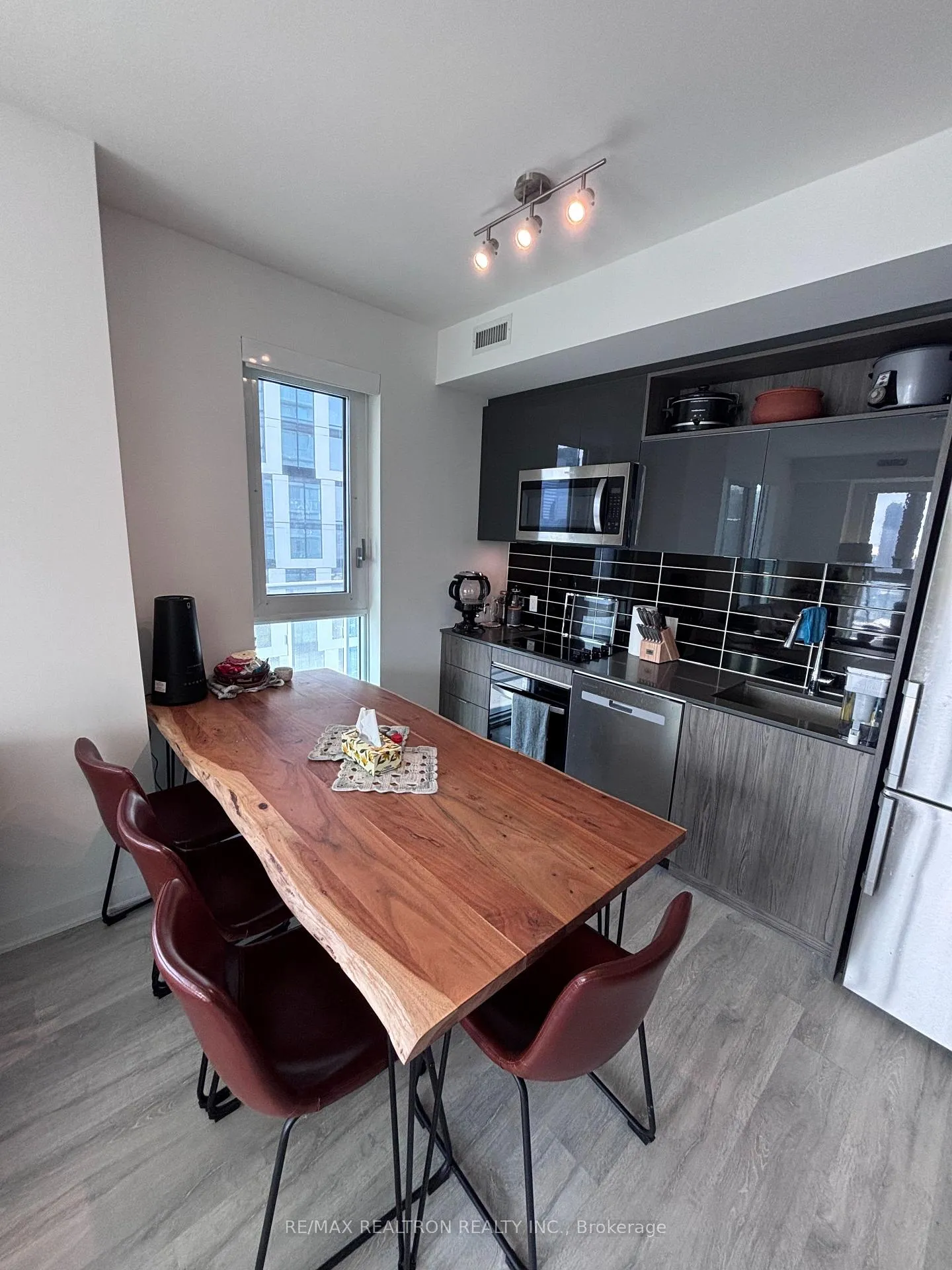 Photo 5 of Unit 4210, 100 Dalhousie Street, Toronto, Church-Yonge Corridor — HOMEH