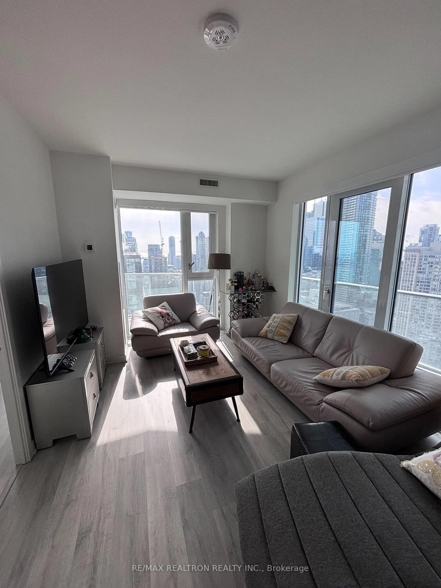 Photo 10 of Unit 4210, 100 Dalhousie Street, Toronto, Church-Yonge Corridor — HOMEH