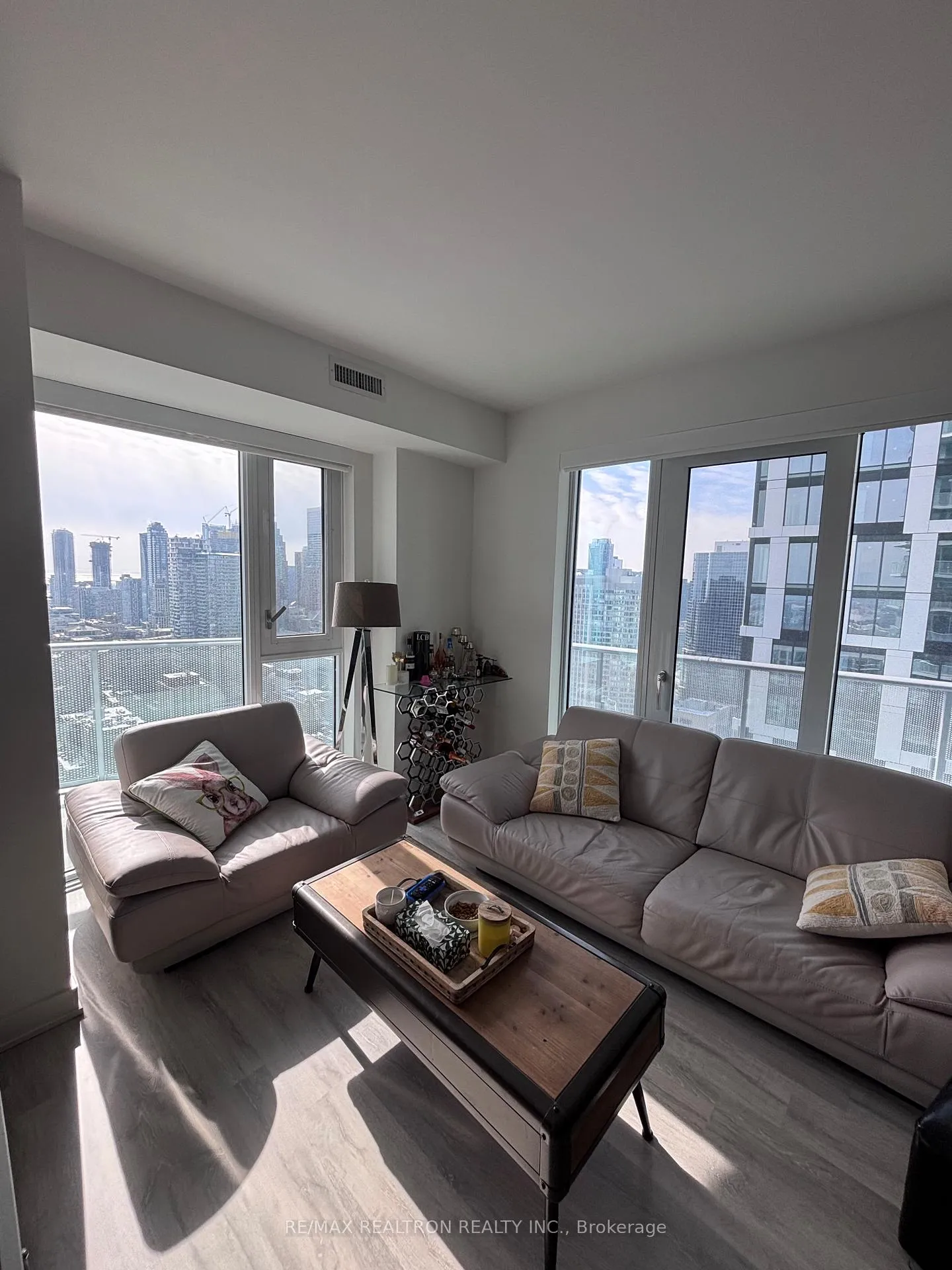 Photo 13 of Unit 4210, 100 Dalhousie Street, Toronto, Church-Yonge Corridor — HOMEH
