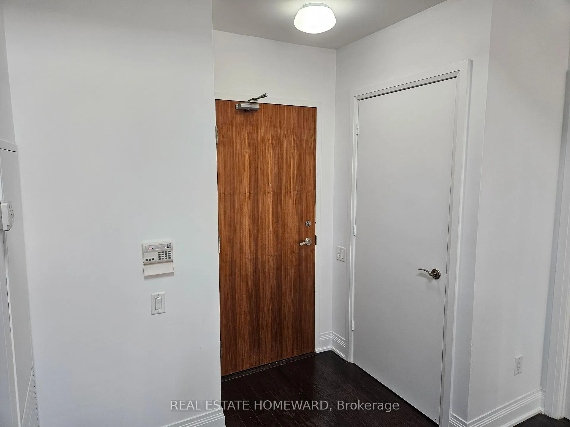 Photo 2 of Unit Loft #4, 2191 Yonge Street, Toronto, Mount Pleasant West — HOMEH