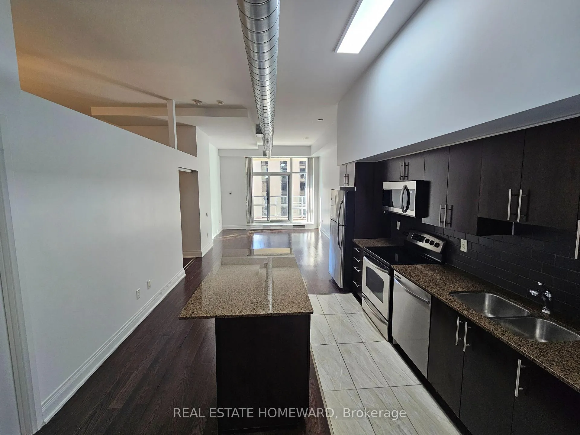 Photo 10 of Unit Loft #4, 2191 Yonge Street, Toronto, Mount Pleasant West — HOMEH