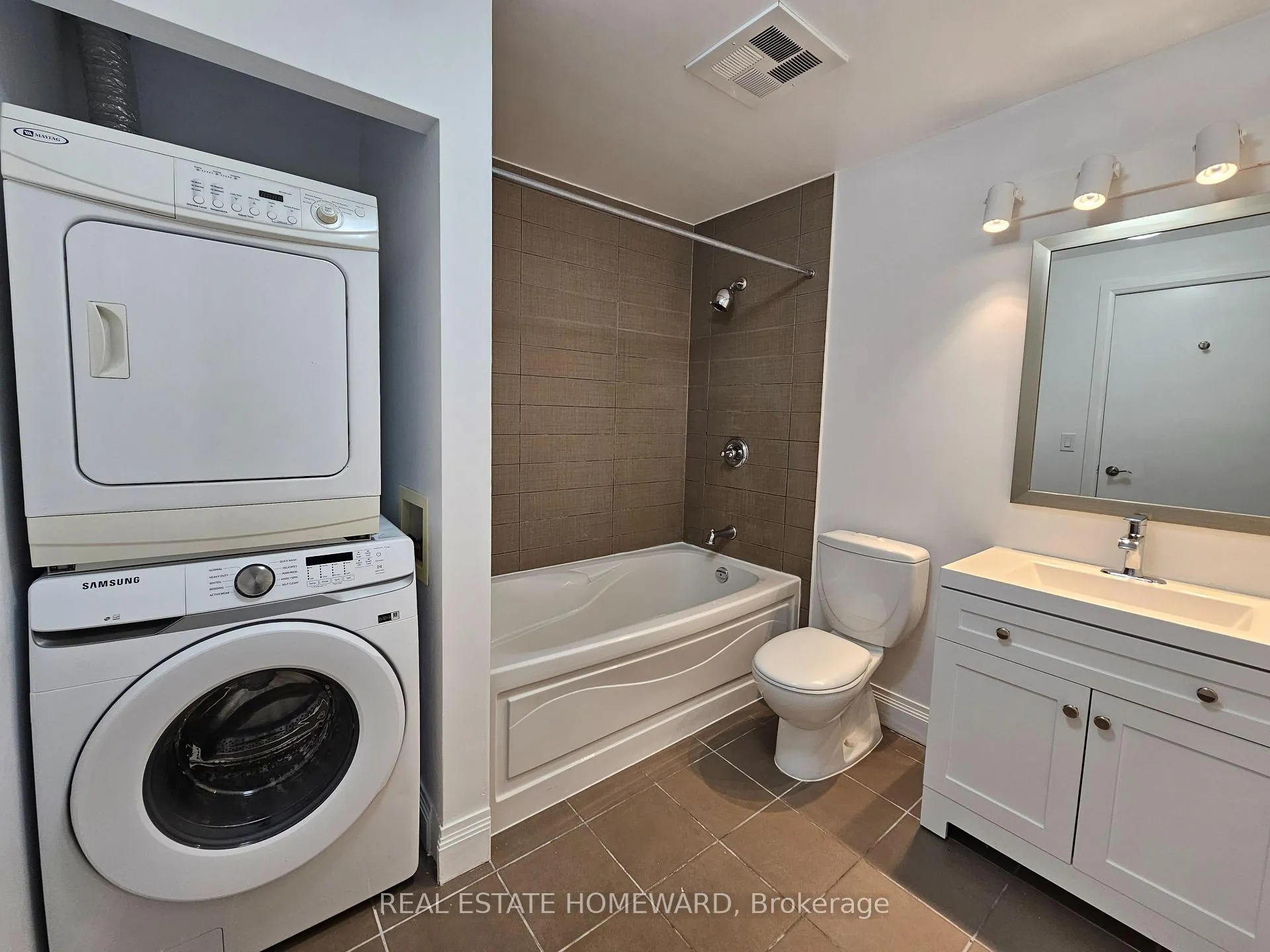 Photo 21 of Unit Loft #4, 2191 Yonge Street, Toronto, Mount Pleasant West — HOMEH